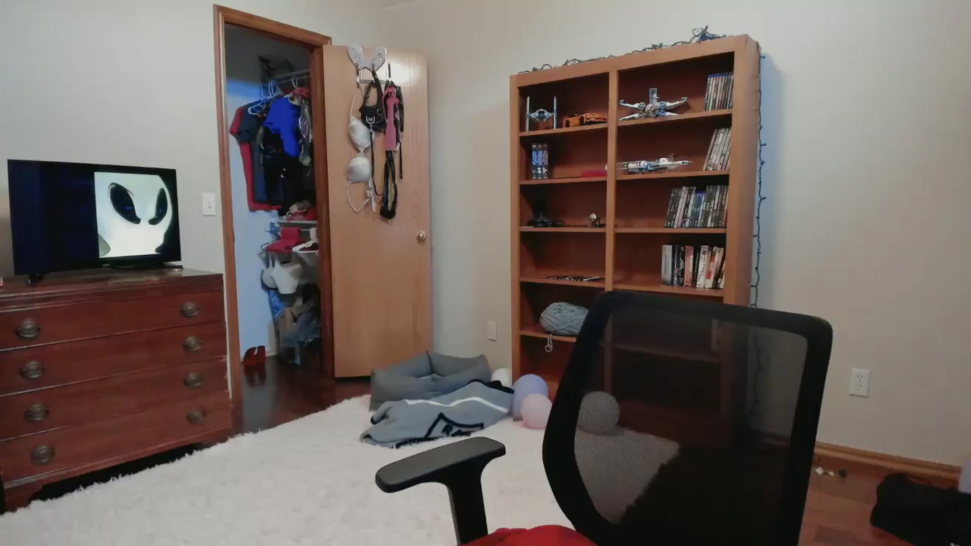 Gallery image thumbnail from VitaminD_XXX's myfreecams stream on, 06/12/2025, 14:18 image 10 of 20
