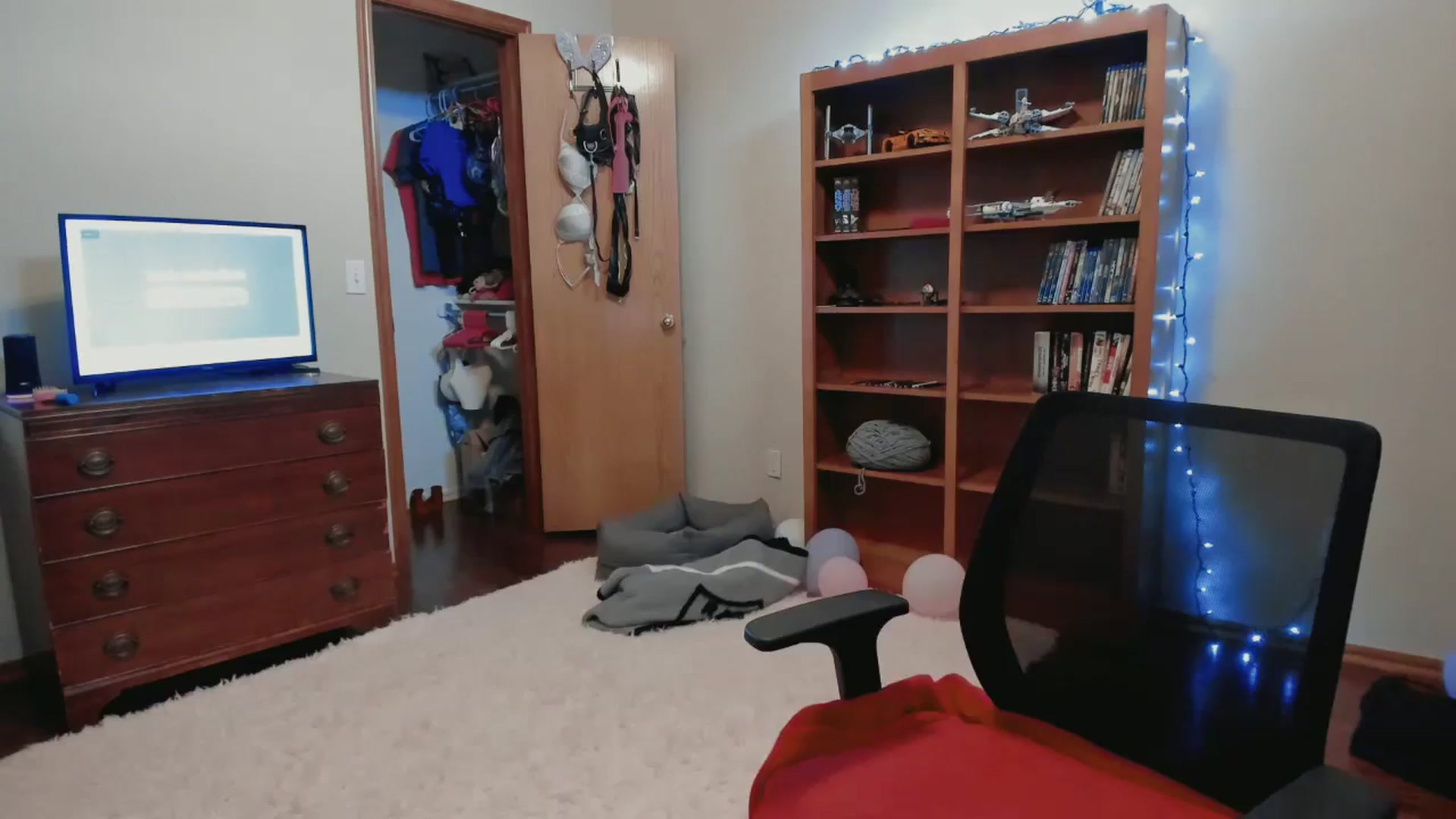 Gallery image thumbnail from VitaminD_XXX's myfreecams stream on, 06/18/2025, 13:14 image 18 of 20