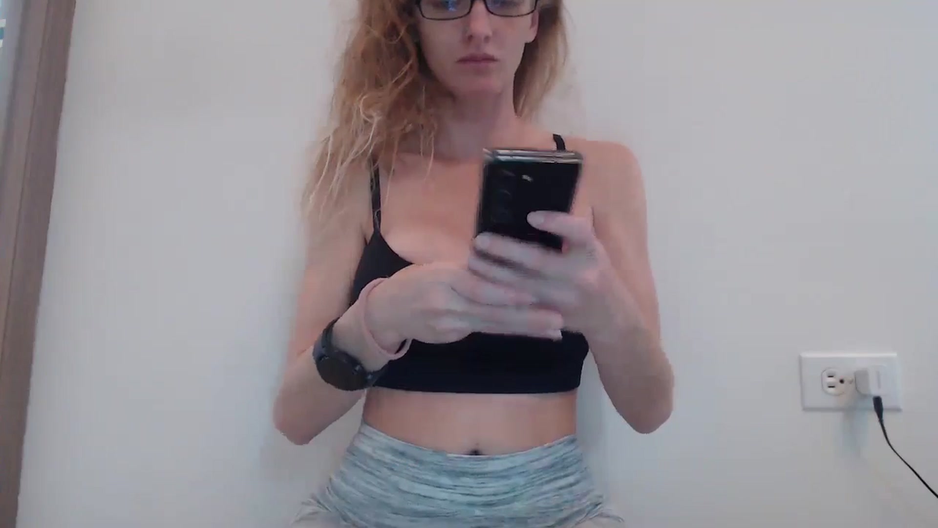 Gallery image thumbnail from Vitanibaby1's myfreecams stream on, 06/03/2025, 17:53 image 14 of 20