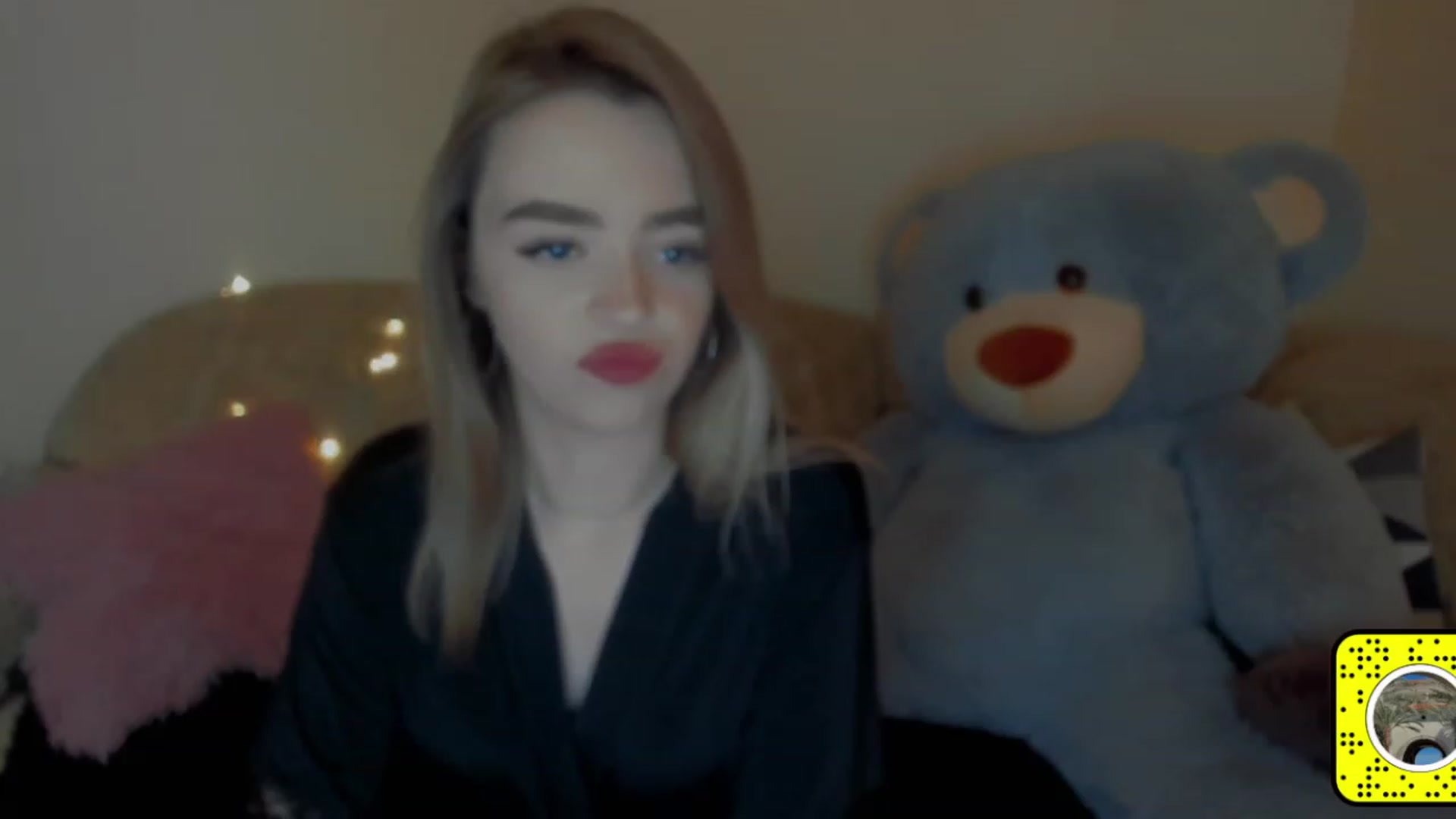 Gallery image thumbnail from VitoriaKlaim's myfreecams stream on, 12/07/2022, 12:46 image 13 of 20