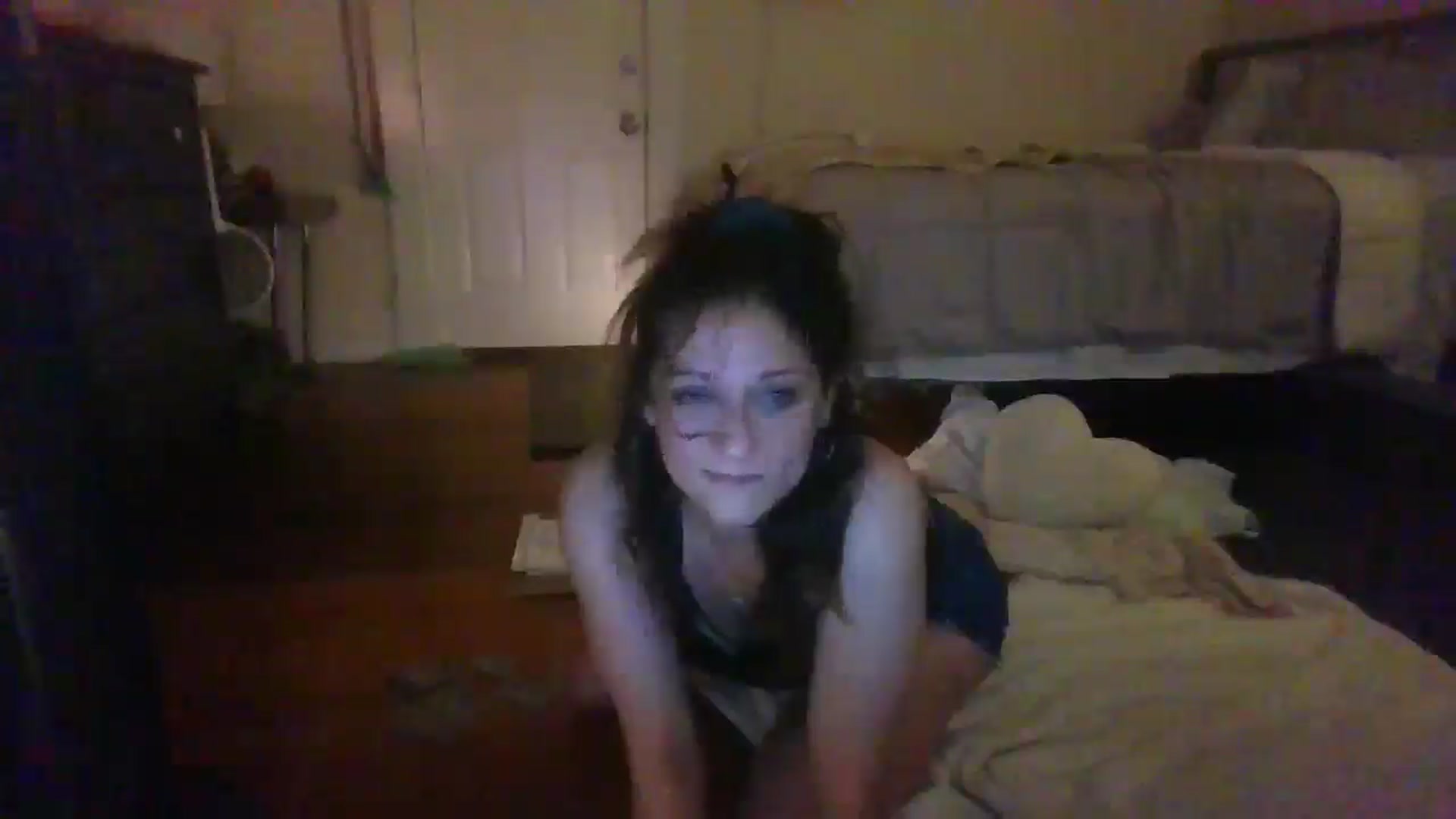 Gallery image thumbnail from ViviFox1's myfreecams stream on, 12/08/2025, 10:01 image 3 of 20