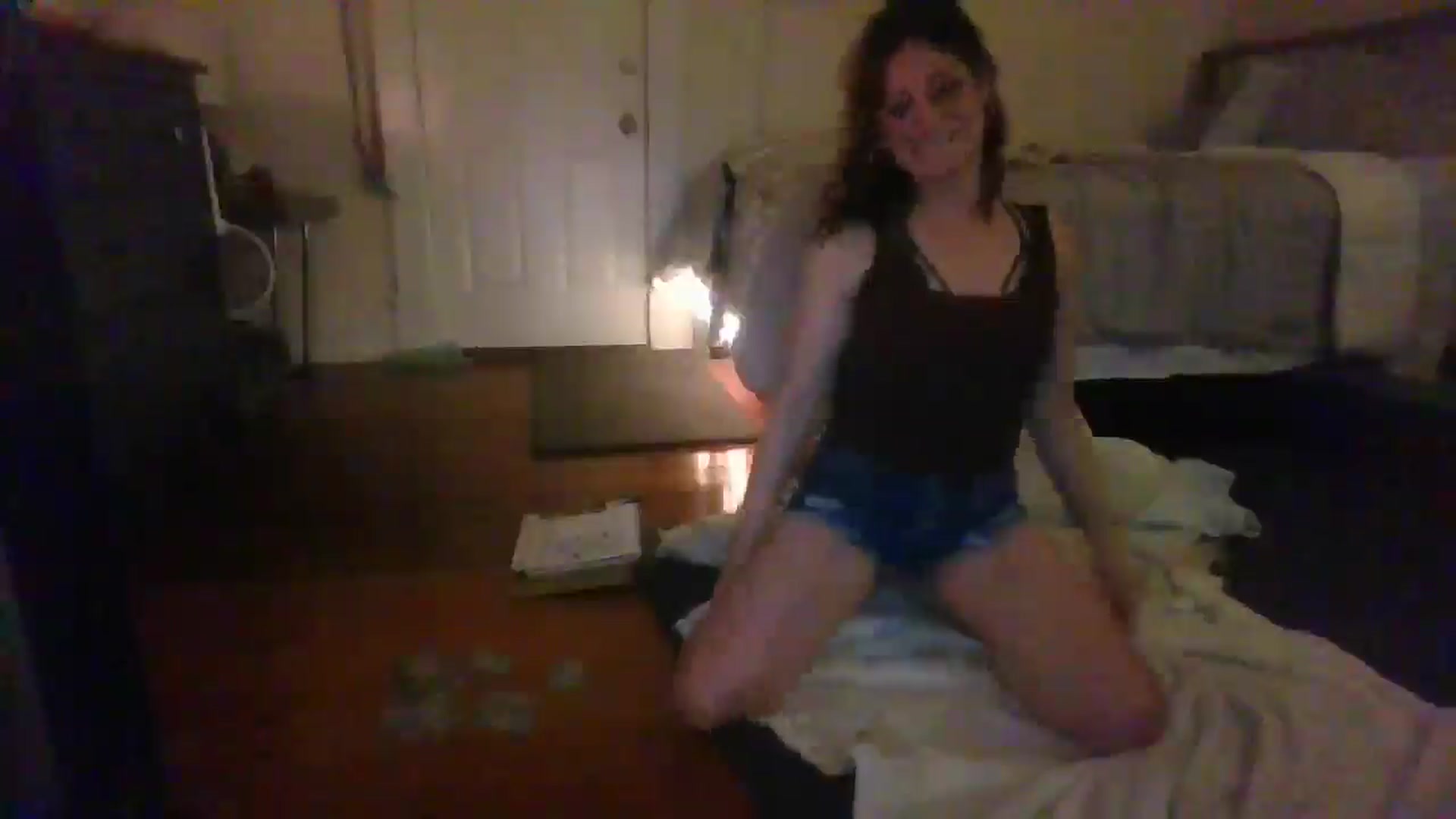 Gallery image thumbnail from ViviFox1's myfreecams stream on, 12/08/2025, 10:01 image 10 of 20