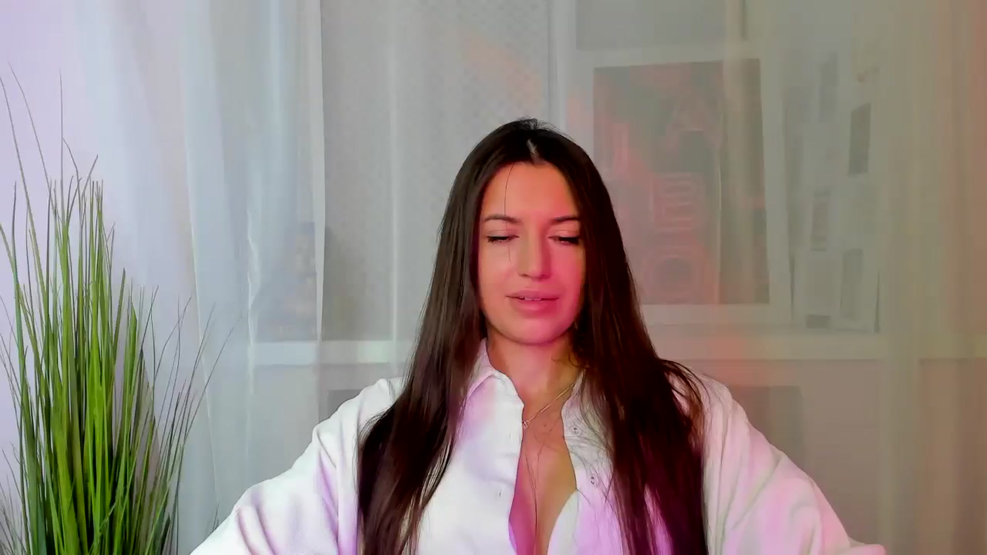 Gallery image thumbnail from ViviMonroe's myfreecams stream on, 12/27/2025, 12:18 image 14 of 20