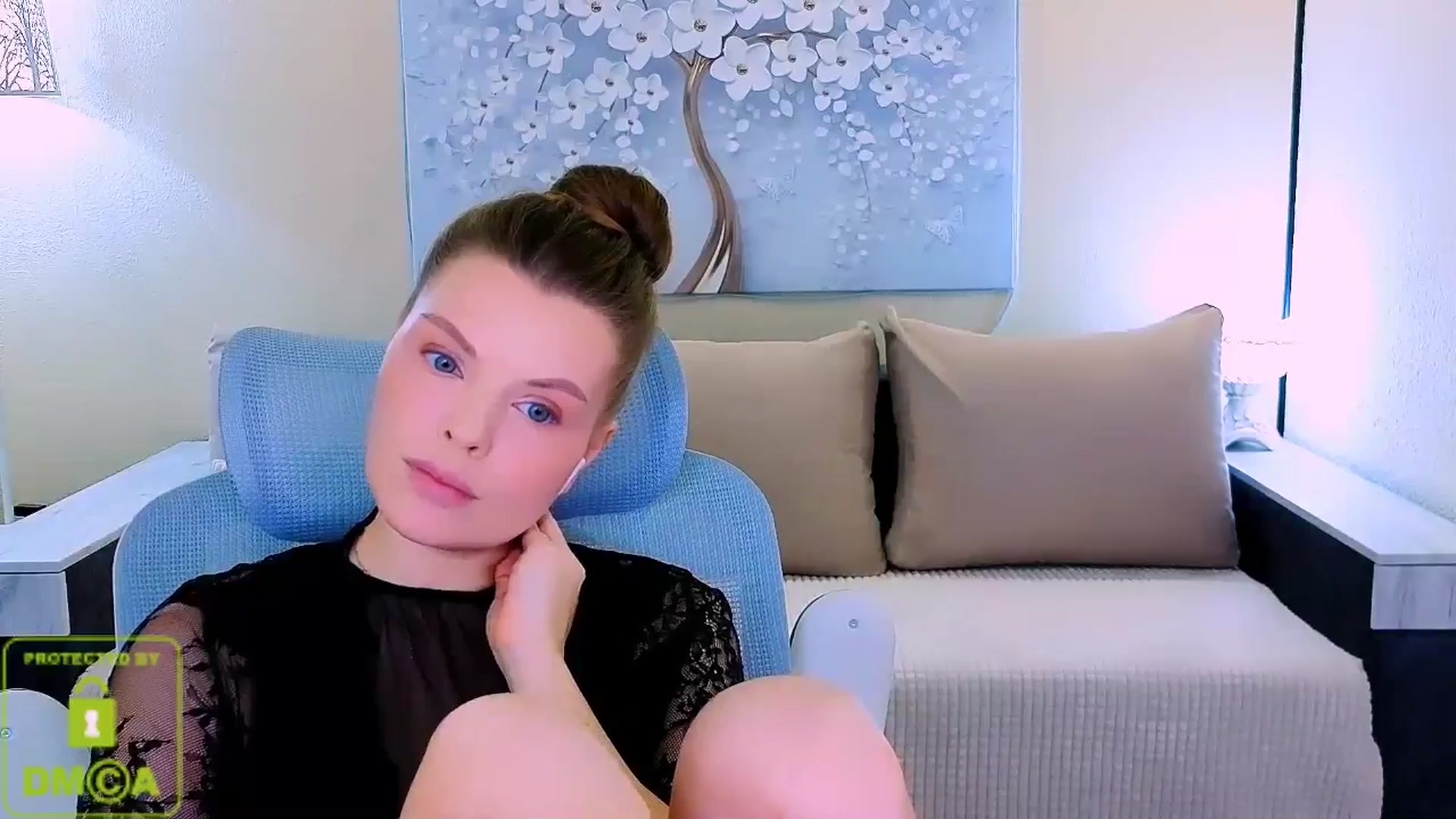 Gallery image thumbnail from Vivia's myfreecams stream on, 01/29/2026, 10:43 image 6 of 20