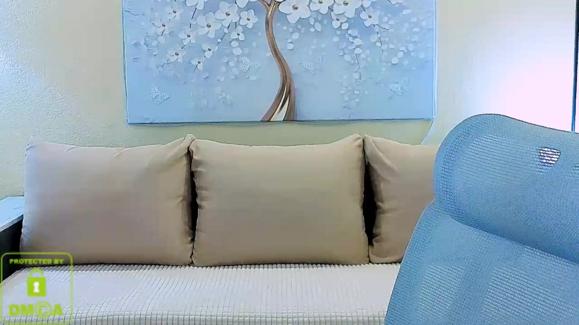 Gallery image thumbnail from Vivia's myfreecams stream on, 02/07/2026, 12:35 image 13 of 20