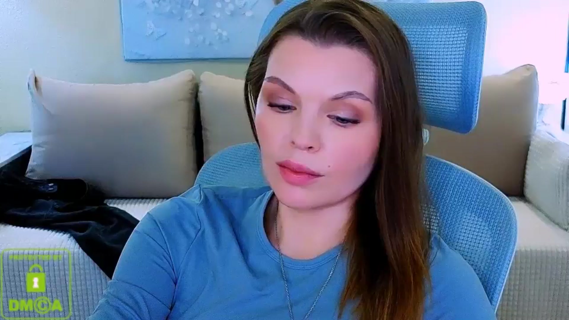 Gallery image thumbnail from Vivia's myfreecams stream on, 03/03/2026, 13:18 image 10 of 20