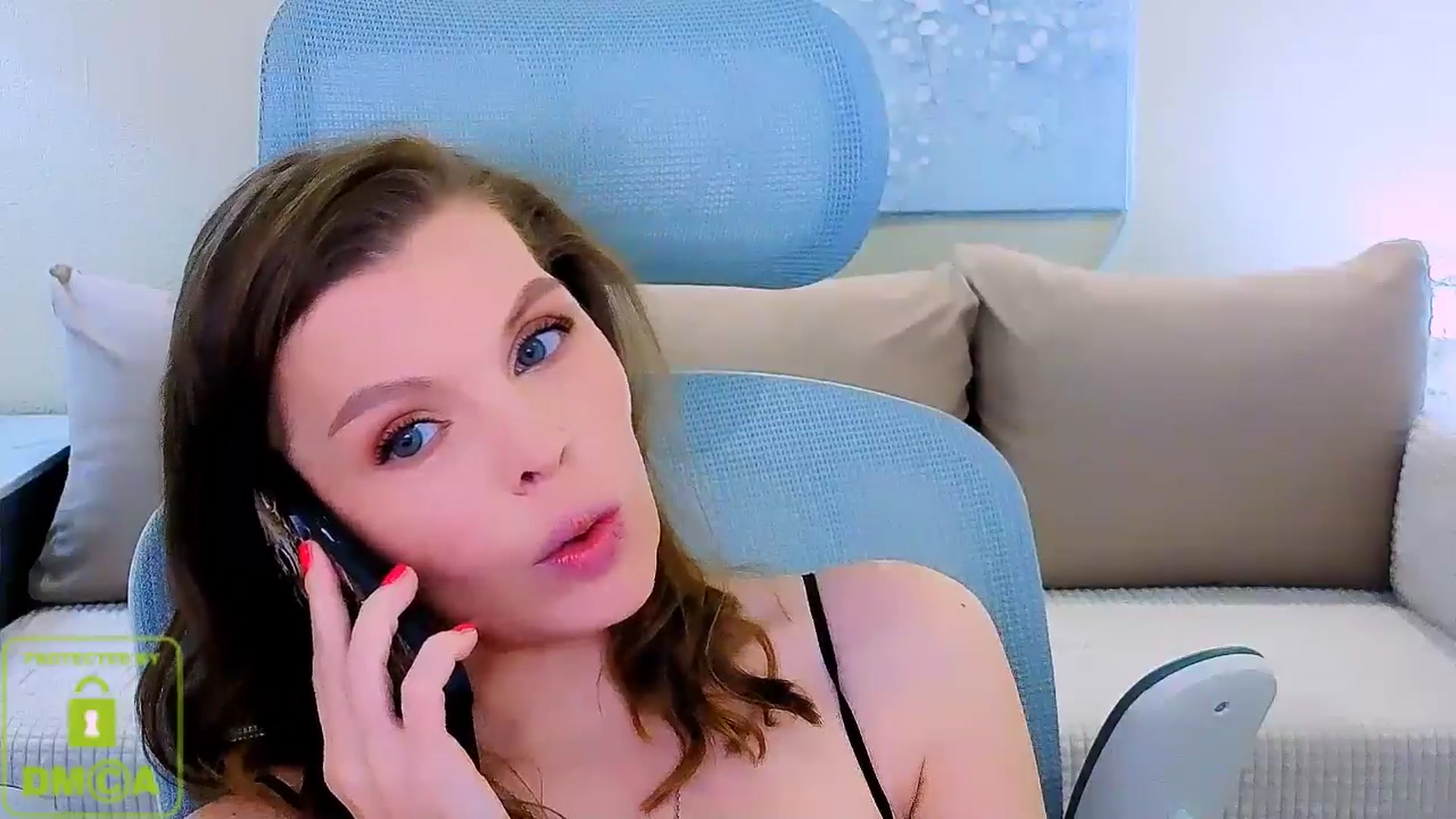 Gallery image thumbnail from Vivia's myfreecams stream on, 04/03/2026, 14:25 image 17 of 20