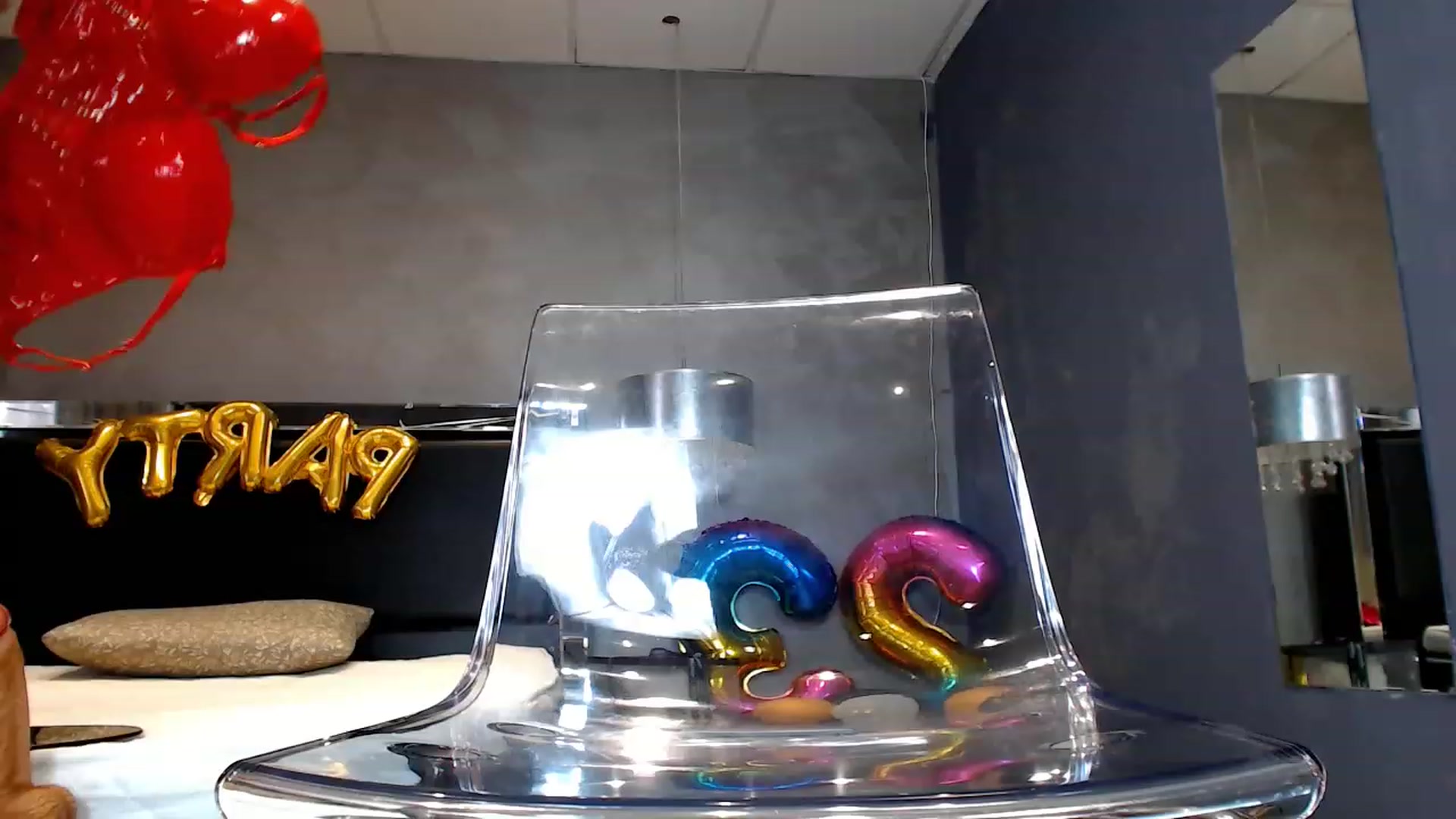 Gallery image thumbnail from VivianNicole's myfreecams stream on, 03/10/2024, 11:46 image 15 of 20