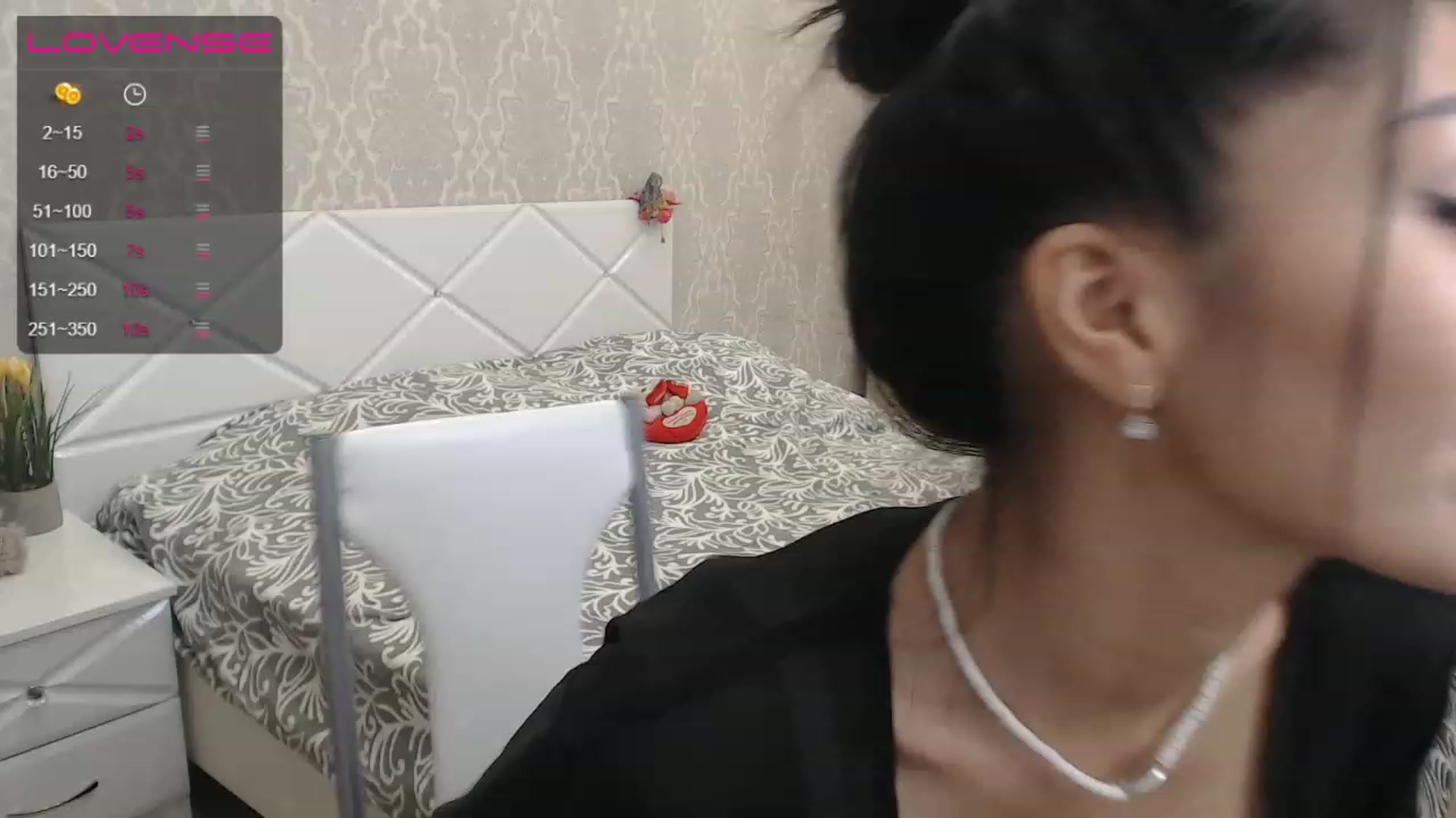 Gallery image thumbnail from Vivian_Charm's myfreecams stream on, 11/22/2022, 03:49 image 13 of 20