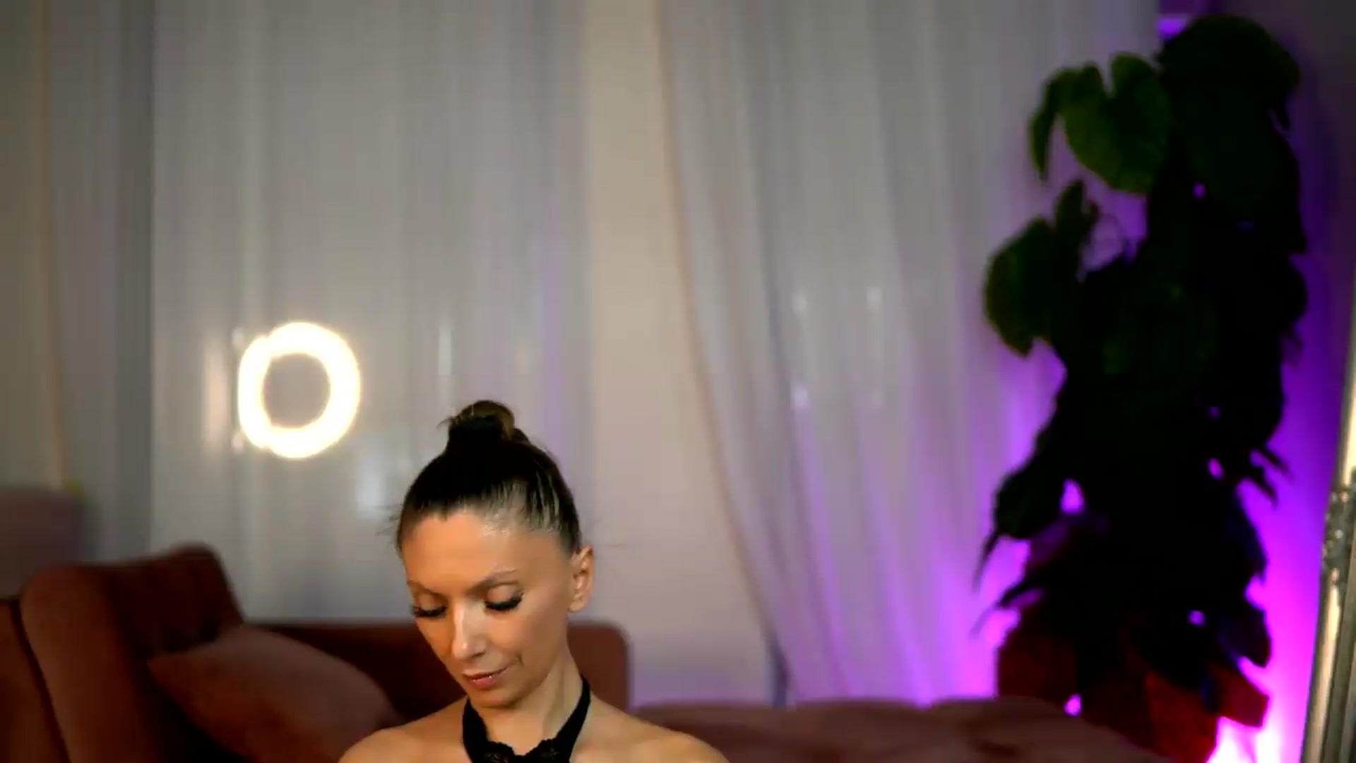 Gallery image thumbnail from VivianeStein's myfreecams stream on, 09/18/2026, 23:35 image 11 of 20