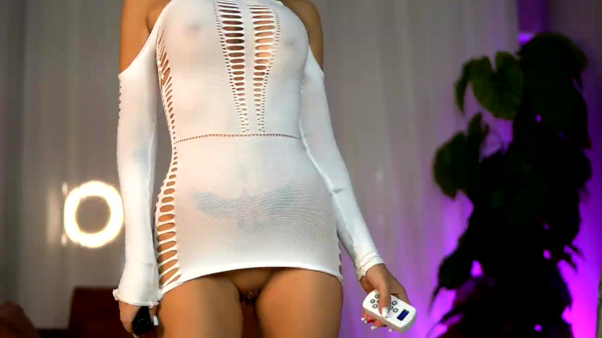 Gallery image thumbnail from VivianeStein's myfreecams stream on, 09/19/2026, 23:38 image 15 of 20