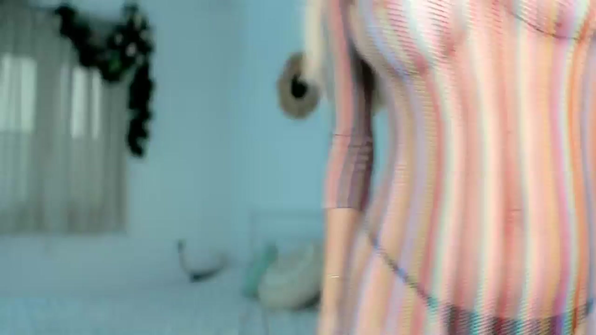 Gallery image thumbnail from VivianisHere's myfreecams stream on, 05/17/2024, 06:52 image 17 of 20