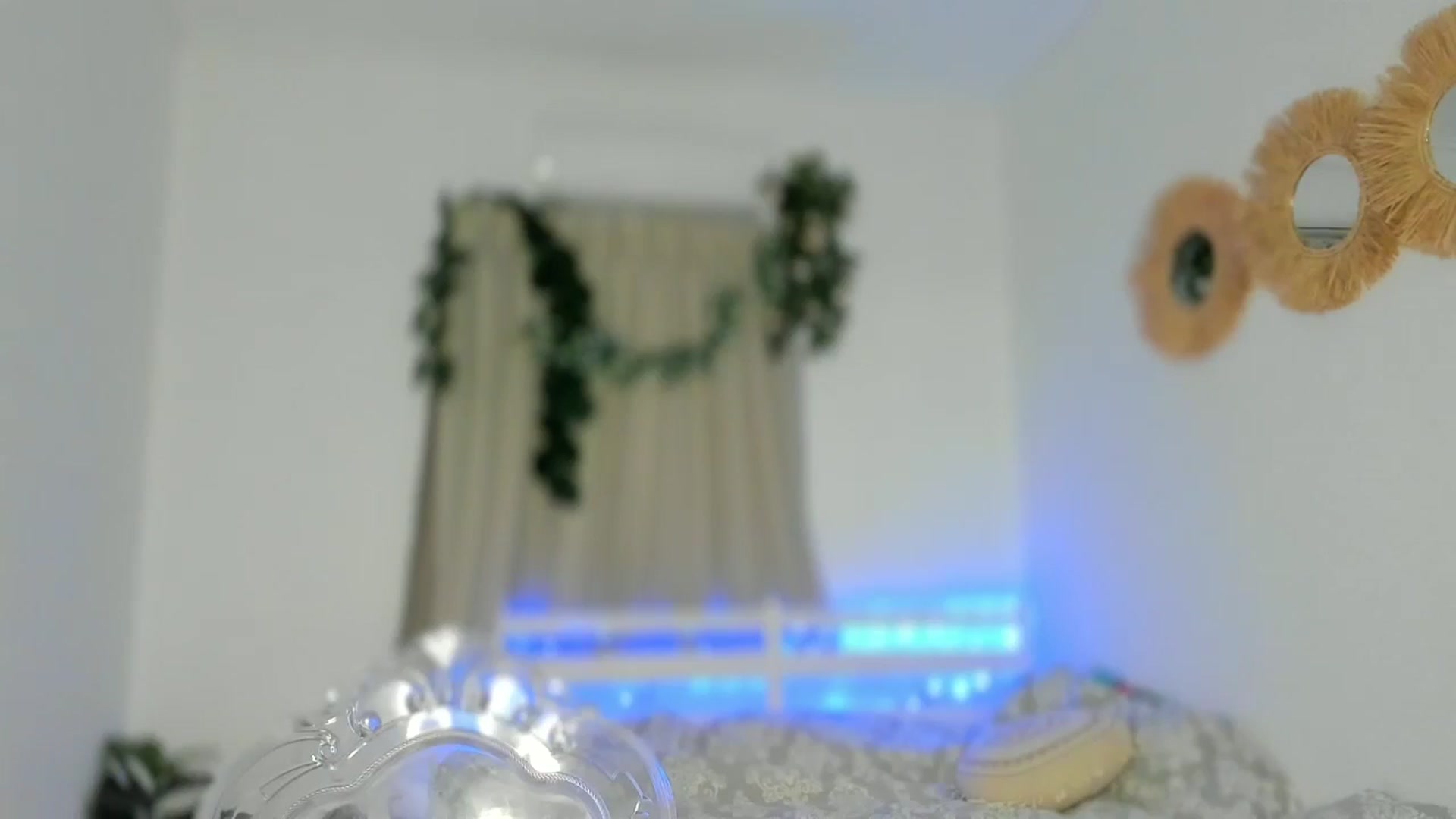 Gallery image thumbnail from VivianisHere's myfreecams stream on, 11/26/2024, 08:06 image 12 of 20