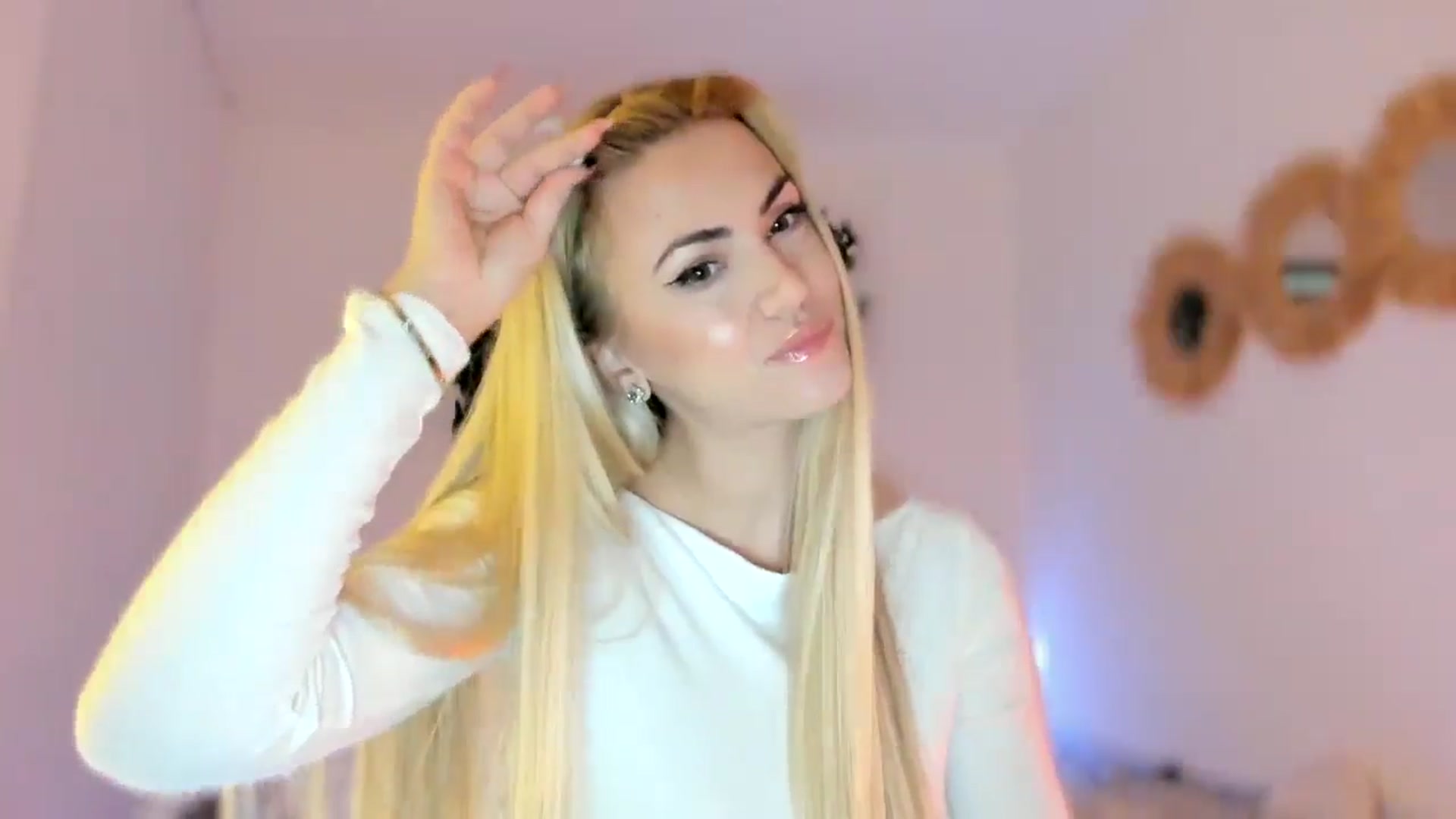 Gallery image thumbnail from VivianisHere's myfreecams stream on, 01/27/2025, 10:13 image 2 of 20