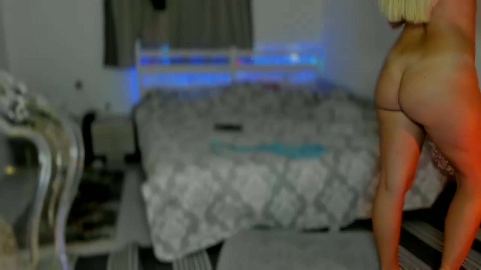 Gallery image thumbnail from VivianisHere's myfreecams stream on, 01/28/2025, 09:47 image 14 of 20