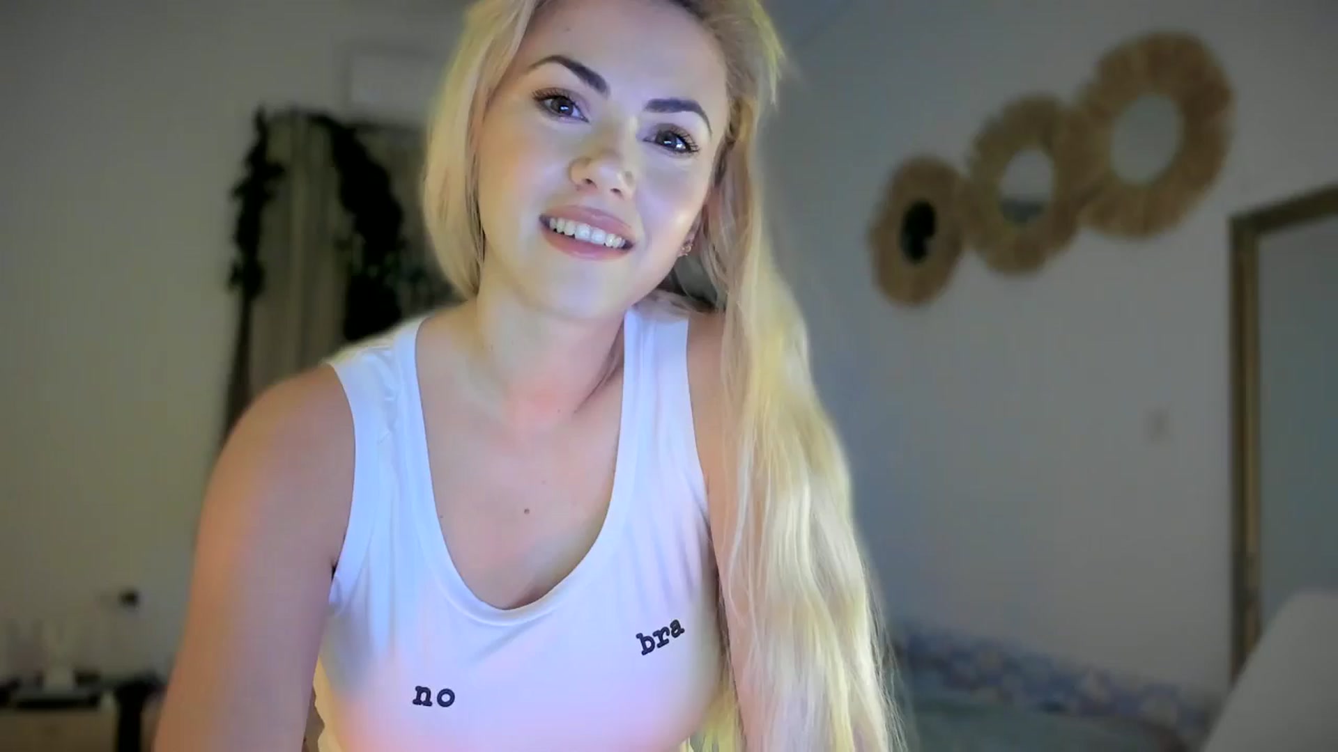 Gallery image thumbnail from VivianisHere's myfreecams stream on, 03/17/2025, 07:56 image 20 of 20