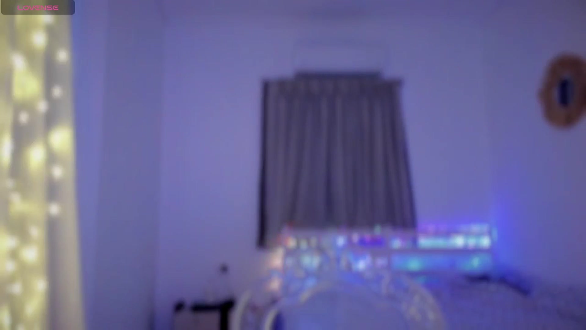 Gallery image thumbnail from VivianisHere's myfreecams stream on, 05/19/2025, 07:12 image 4 of 20