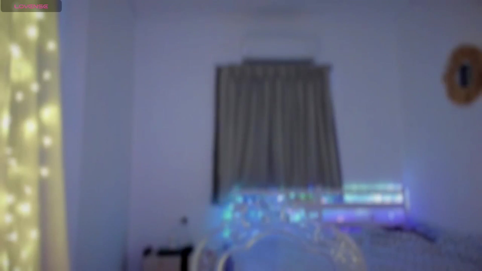 Gallery image thumbnail from VivianisHere's myfreecams stream on, 05/19/2025, 07:12 image 3 of 20