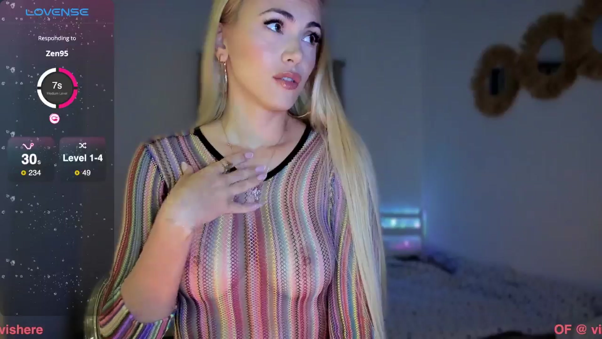 Gallery image thumbnail from VivianisHere's myfreecams stream on, 05/19/2025, 07:12 image 15 of 20