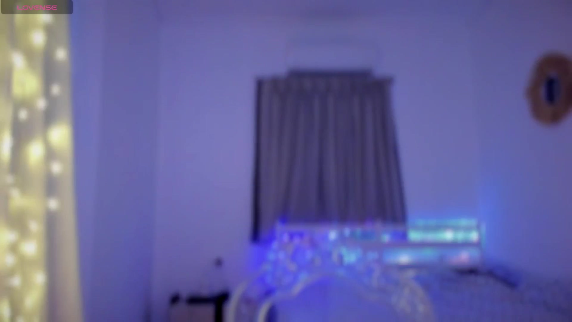 Gallery image thumbnail from VivianisHere's myfreecams stream on, 05/19/2025, 07:12 image 5 of 20