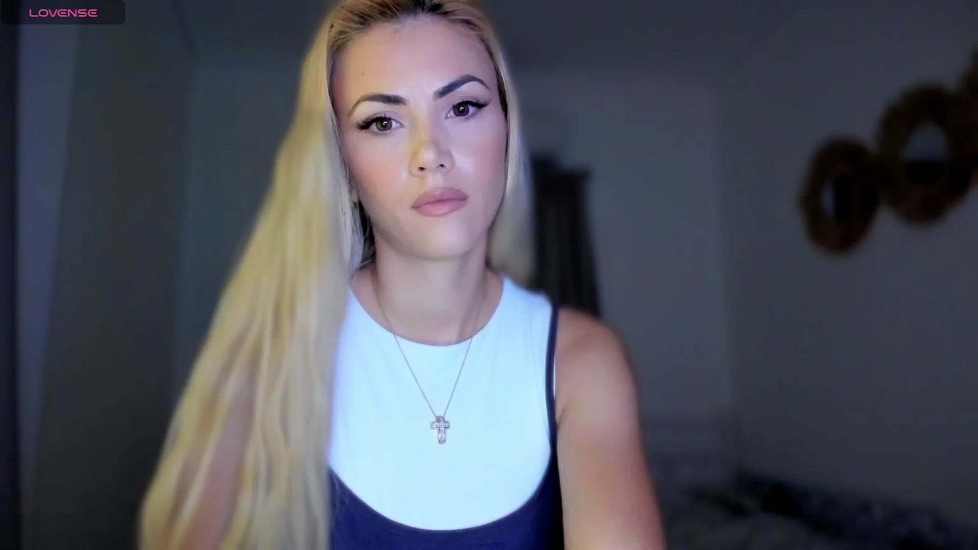 Gallery image thumbnail from VivianisHere's myfreecams stream on, 05/28/2025, 07:17 image 4 of 20