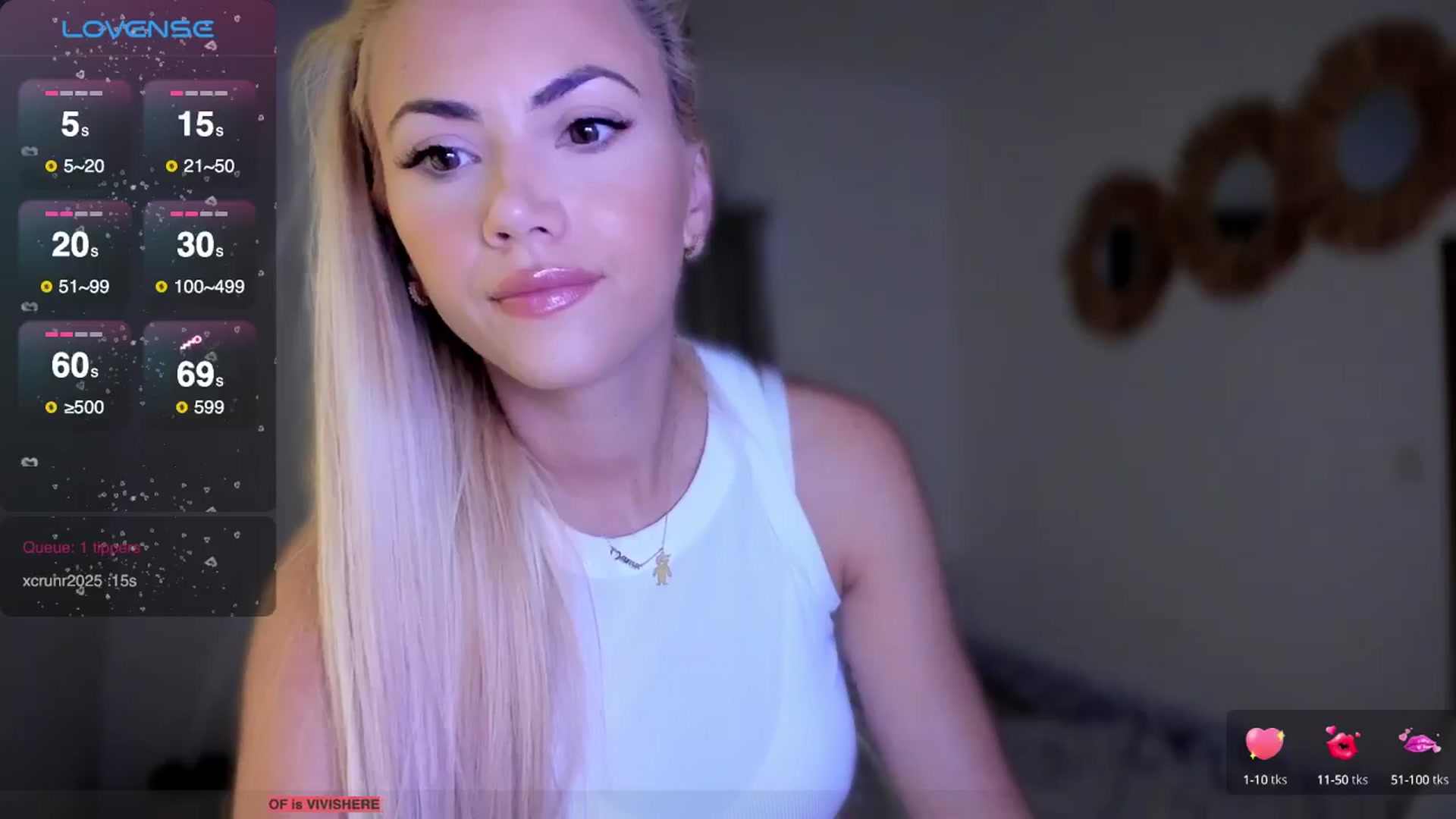 Gallery image thumbnail from VivianisHere's myfreecams stream on, 06/25/2025, 07:10 image 7 of 20