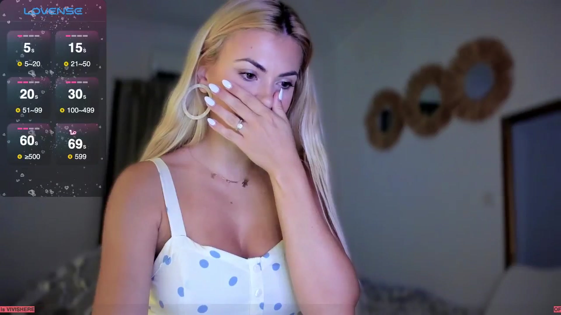 Gallery image thumbnail from VivianisHere's myfreecams stream on, 07/02/2025, 08:17 image 18 of 20
