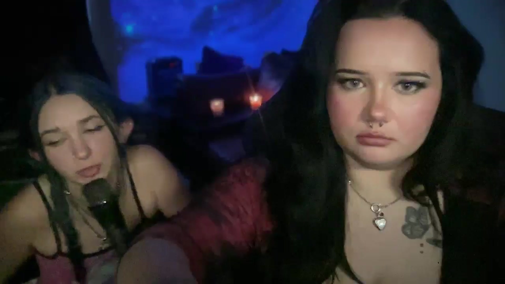 Gallery image thumbnail from Vivianvox's myfreecams stream on, 05/03/2026, 12:05 image 11 of 20