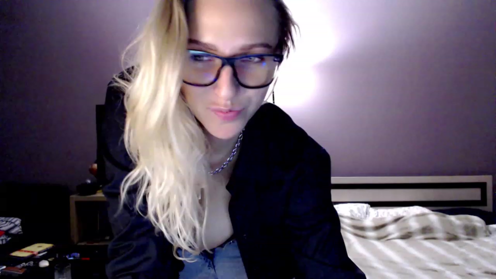 Gallery image thumbnail from VivicaCoke's myfreecams stream on, 11/15/2022, 18:47 image 8 of 20