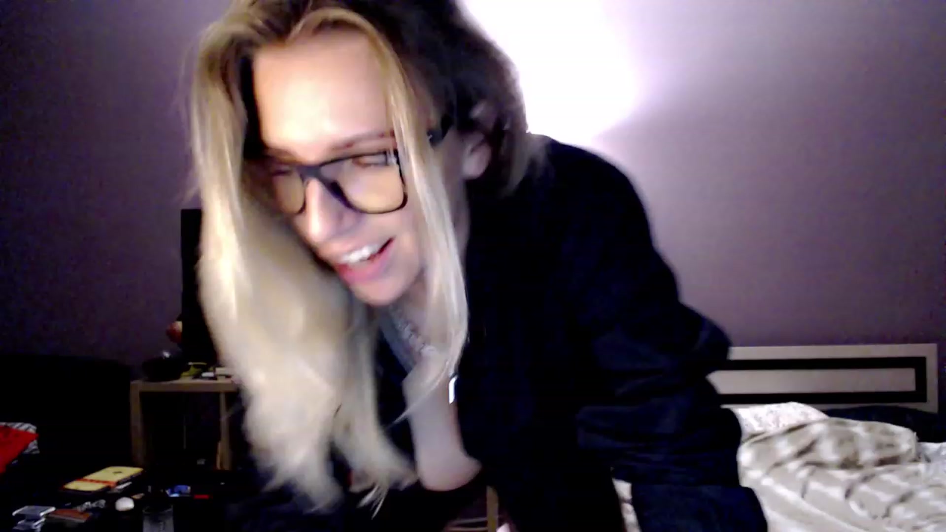 Gallery image thumbnail from VivicaCoke's myfreecams stream on, 11/15/2022, 20:07 image 6 of 20