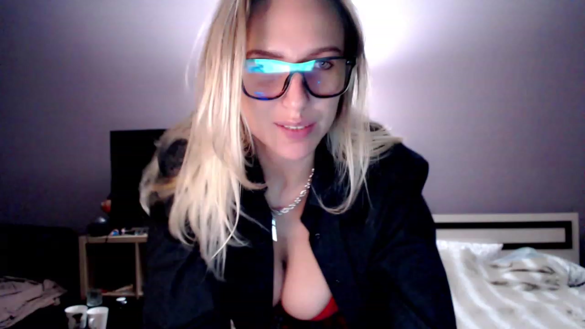 Gallery image thumbnail from VivicaCoke's myfreecams stream on, 11/19/2022, 14:16 image 9 of 20