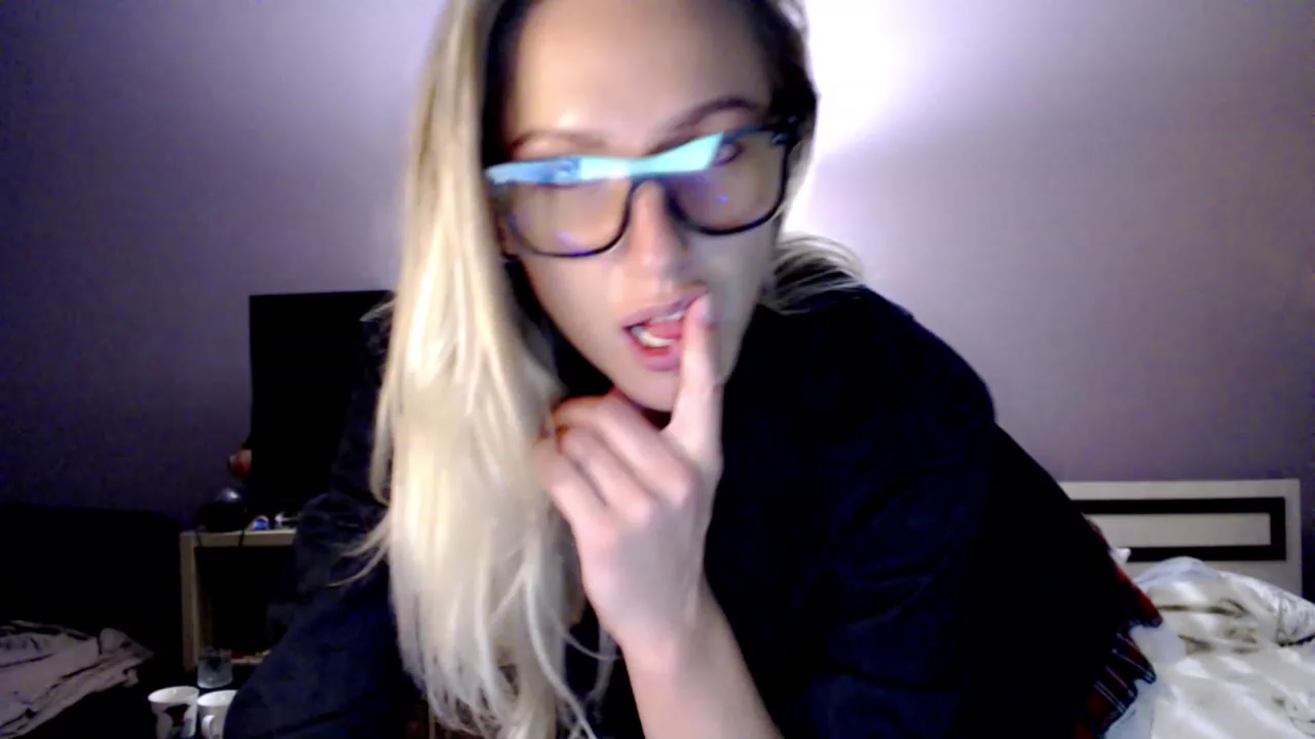 Gallery image thumbnail from VivicaCoke's myfreecams stream on, 11/19/2022, 14:16 image 10 of 20