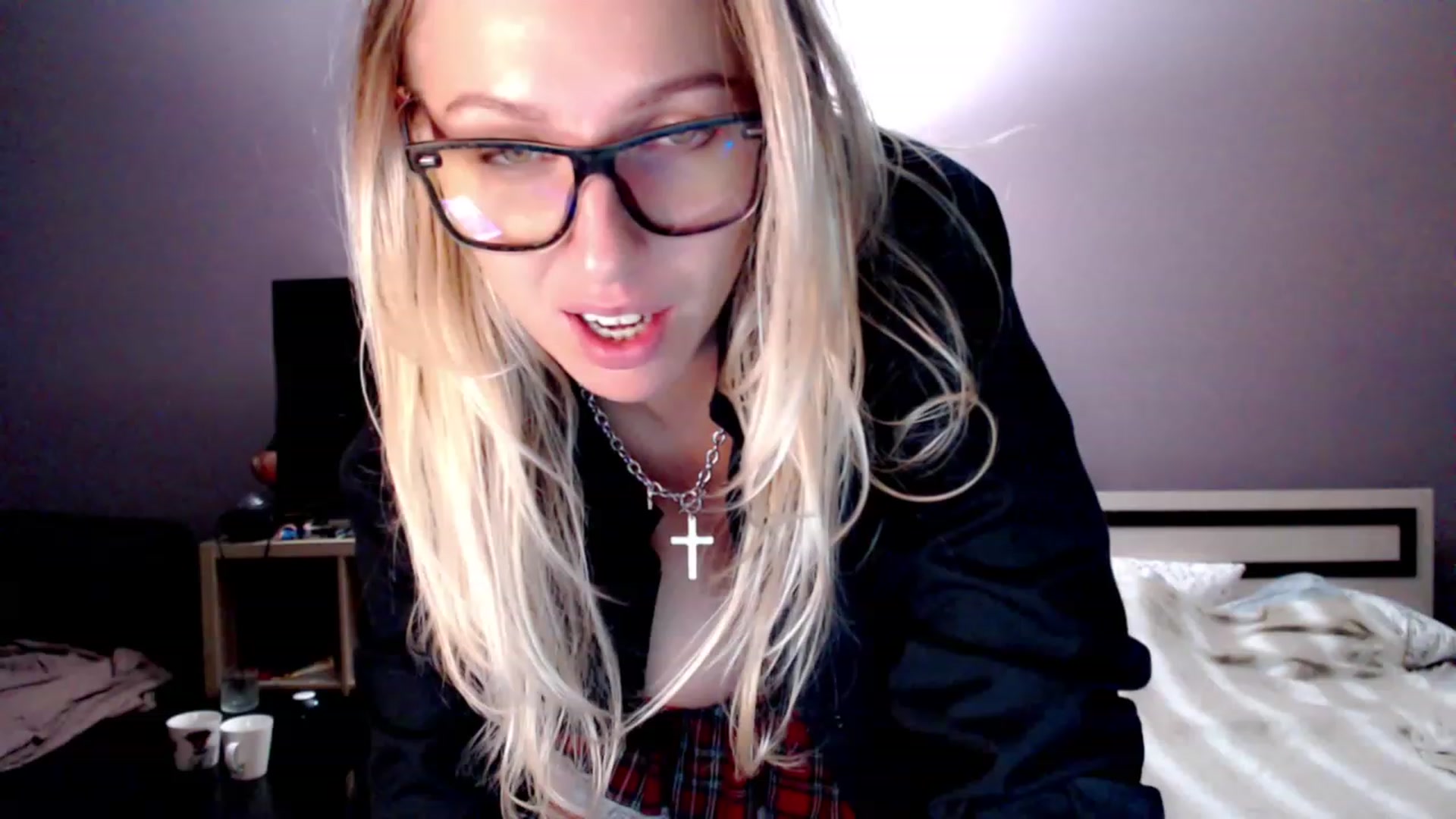 Gallery image thumbnail from VivicaCoke's myfreecams stream on, 11/19/2022, 15:56 image 12 of 20