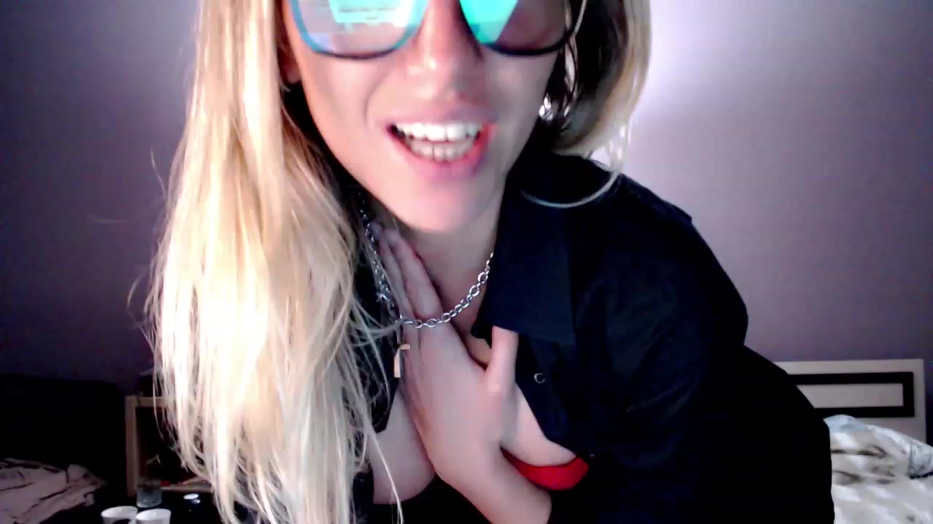 Gallery image thumbnail from VivicaCoke's myfreecams stream on, 11/19/2022, 15:56 image 8 of 20