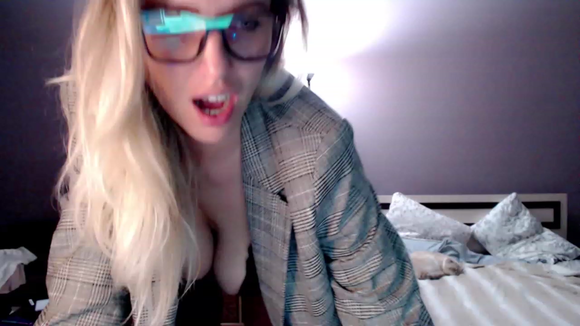 Gallery image thumbnail from VivicaCoke's myfreecams stream on, 11/24/2022, 18:48 image 5 of 20