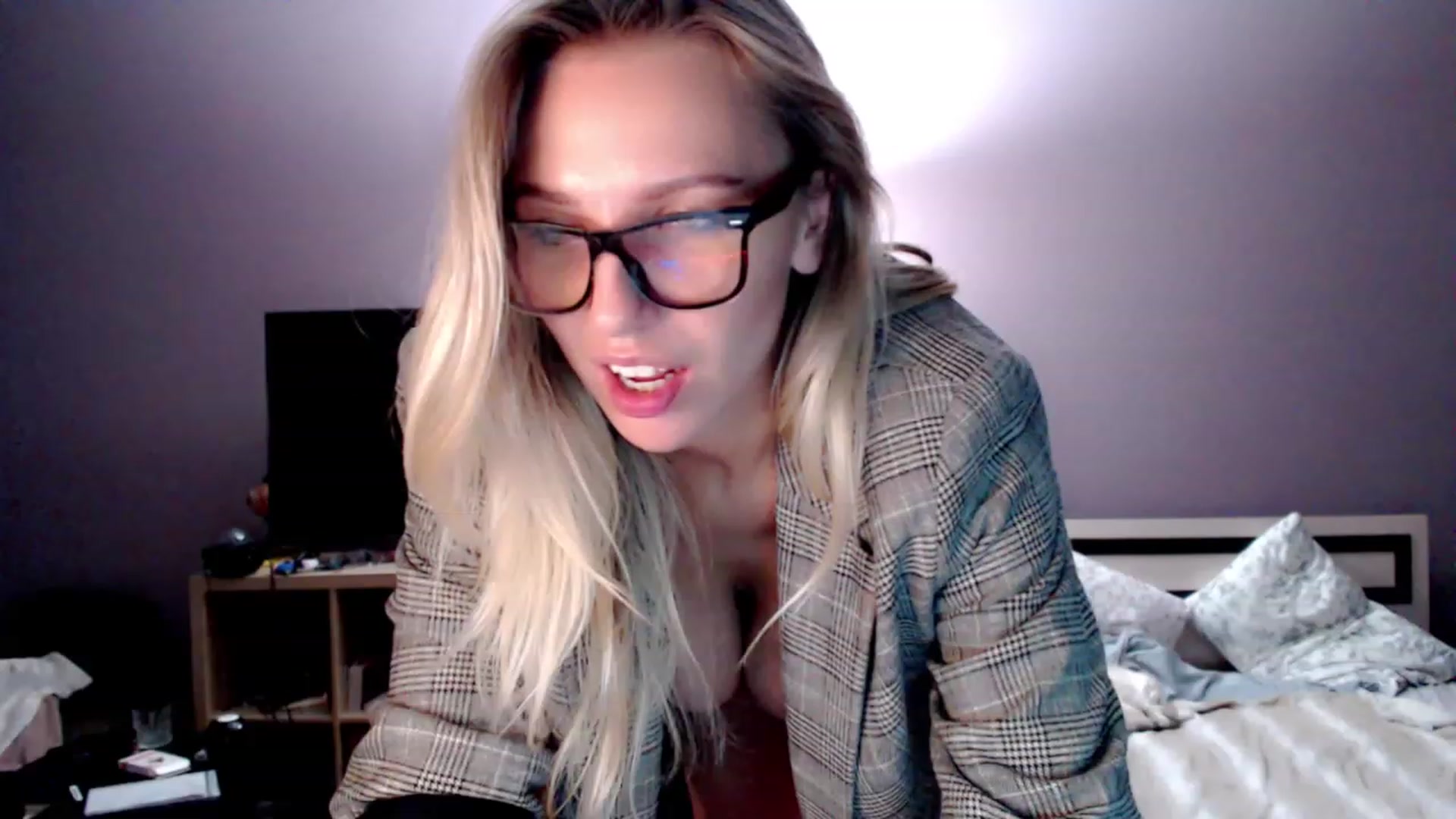 Gallery image thumbnail from VivicaCoke's myfreecams stream on, 11/24/2022, 19:55 image 10 of 20