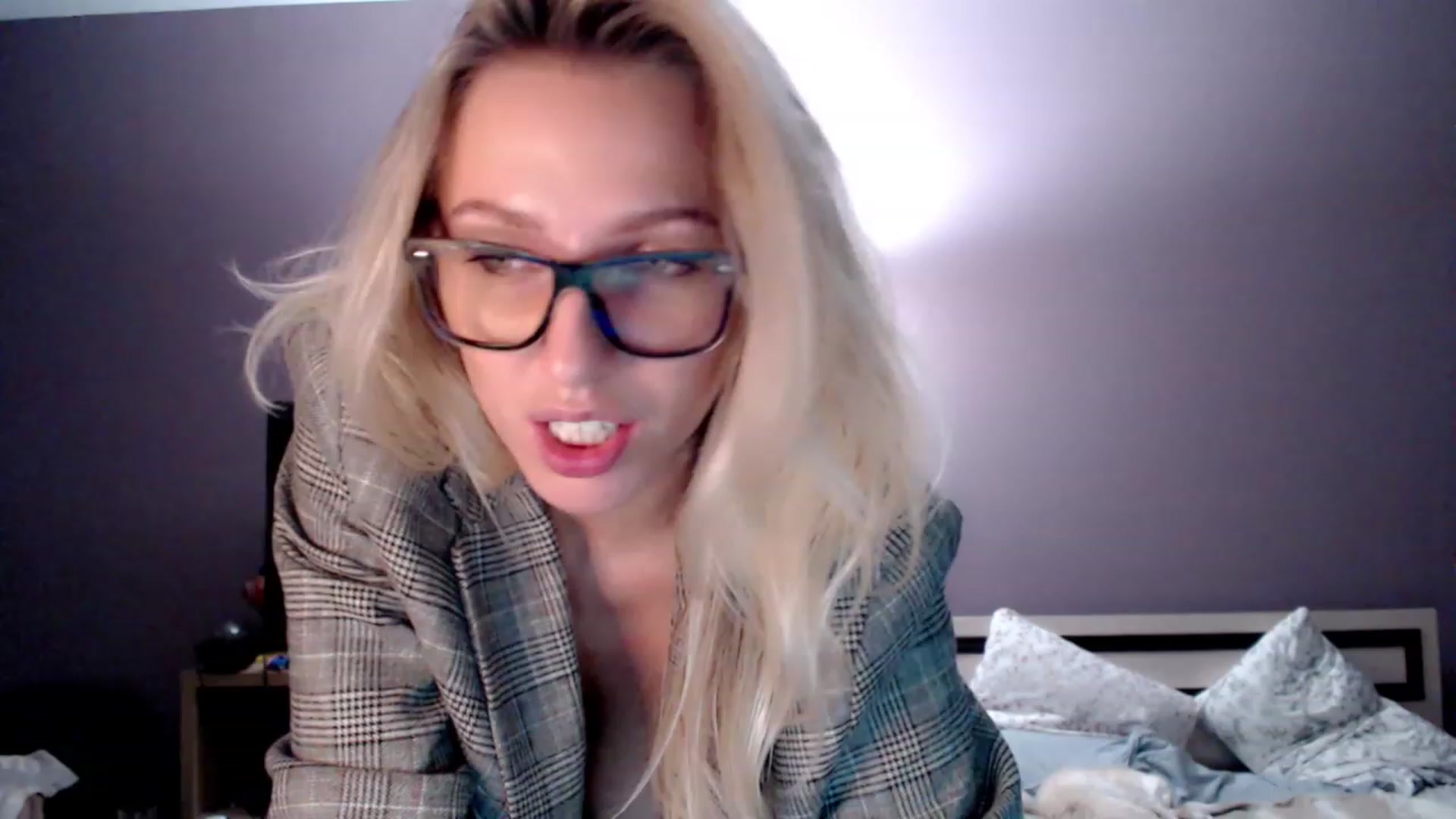 Gallery image thumbnail from VivicaCoke's myfreecams stream on, 11/24/2022, 19:55 image 17 of 20