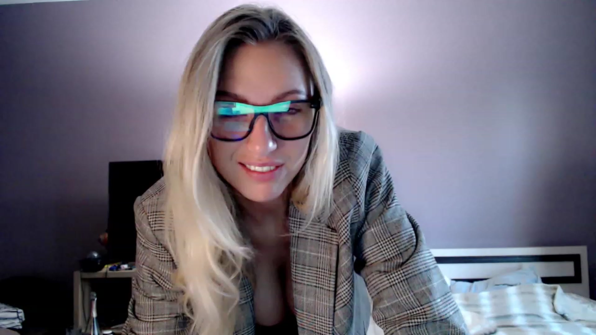 Gallery image thumbnail from VivicaCoke's myfreecams stream on, 11/26/2022, 07:57 image 19 of 20