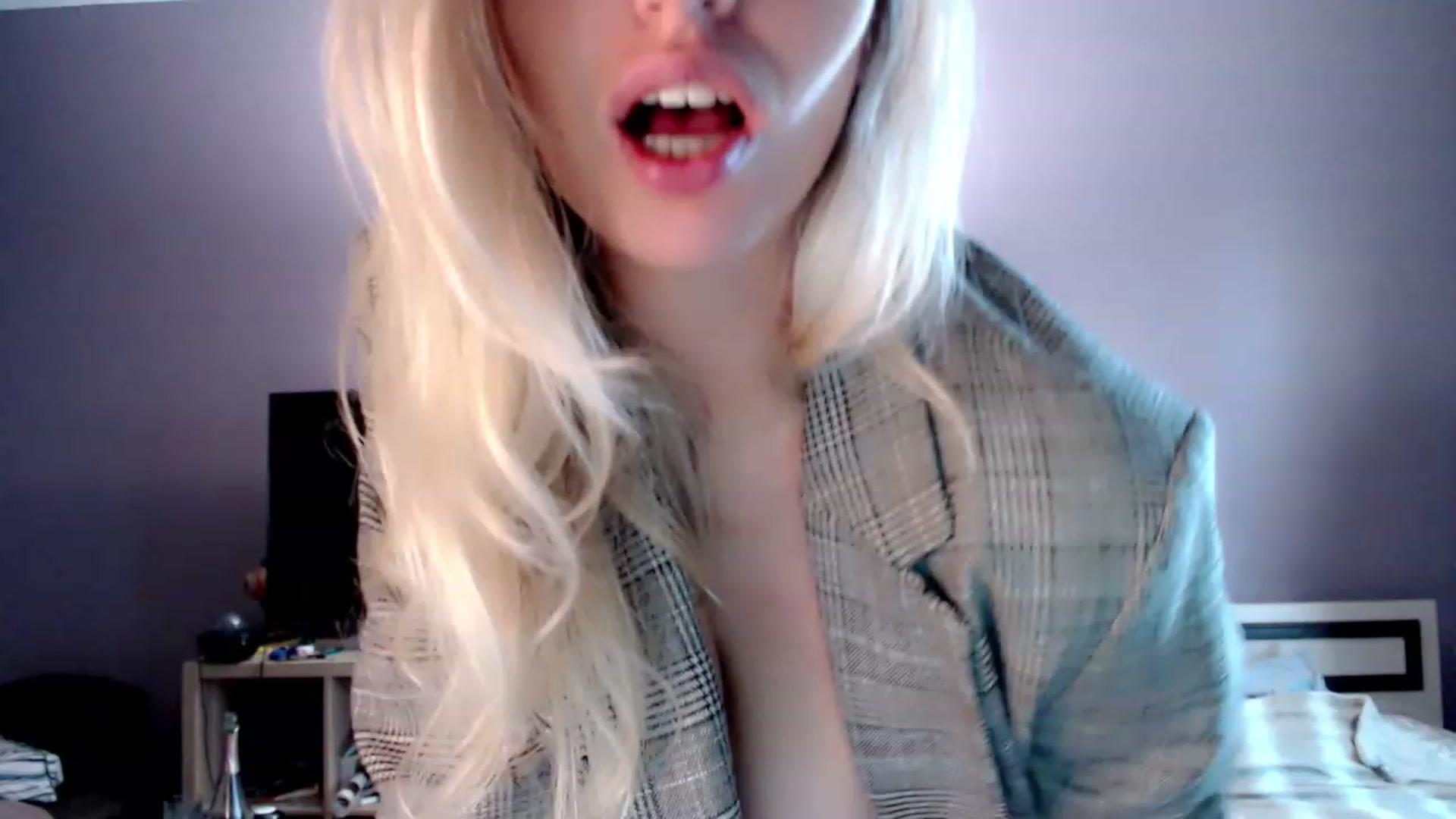 Gallery image thumbnail from VivicaCoke's myfreecams stream on, 11/26/2022, 07:57 image 18 of 20