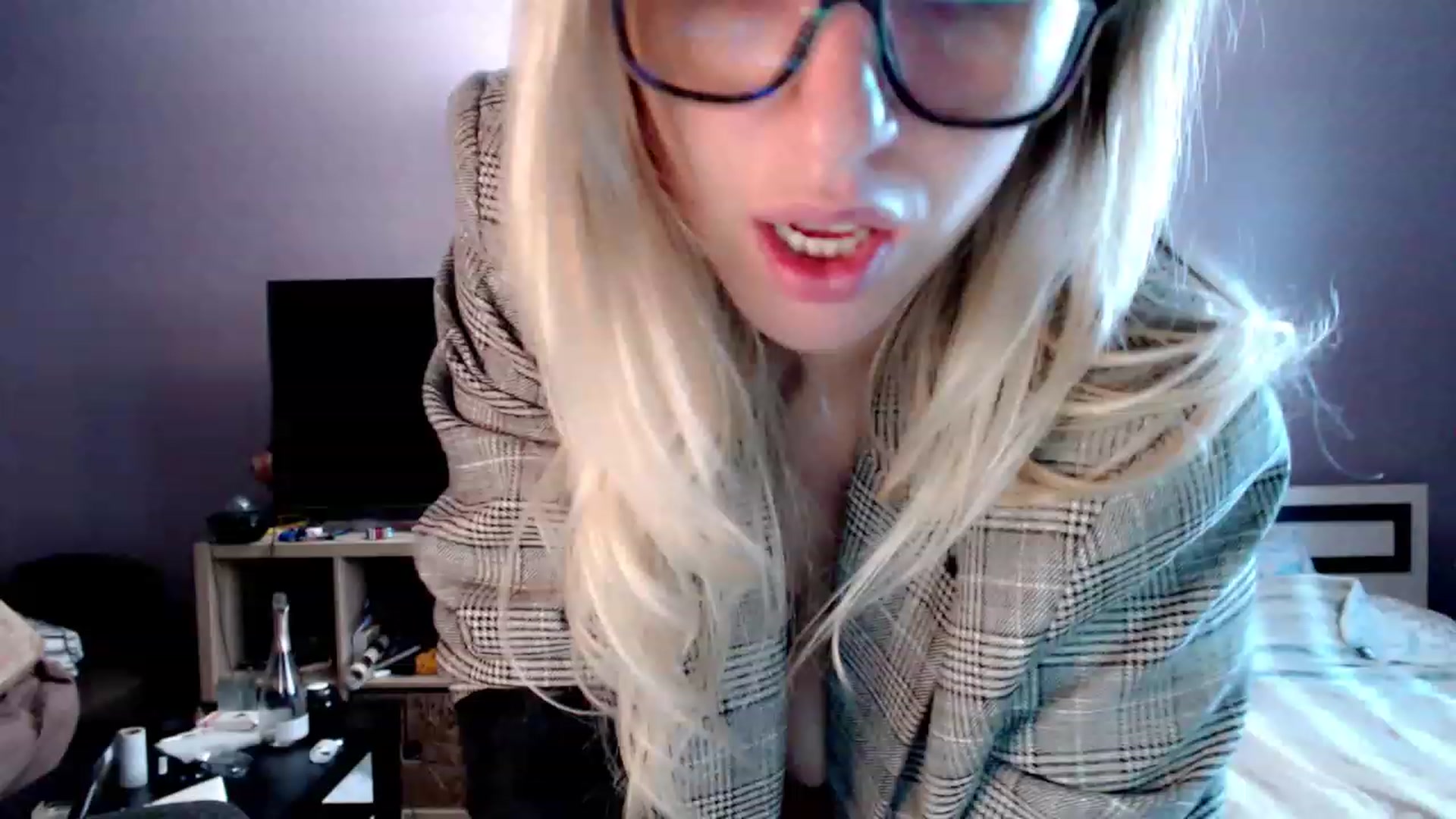 Gallery image thumbnail from VivicaCoke's myfreecams stream on, 11/26/2022, 10:57 image 12 of 20