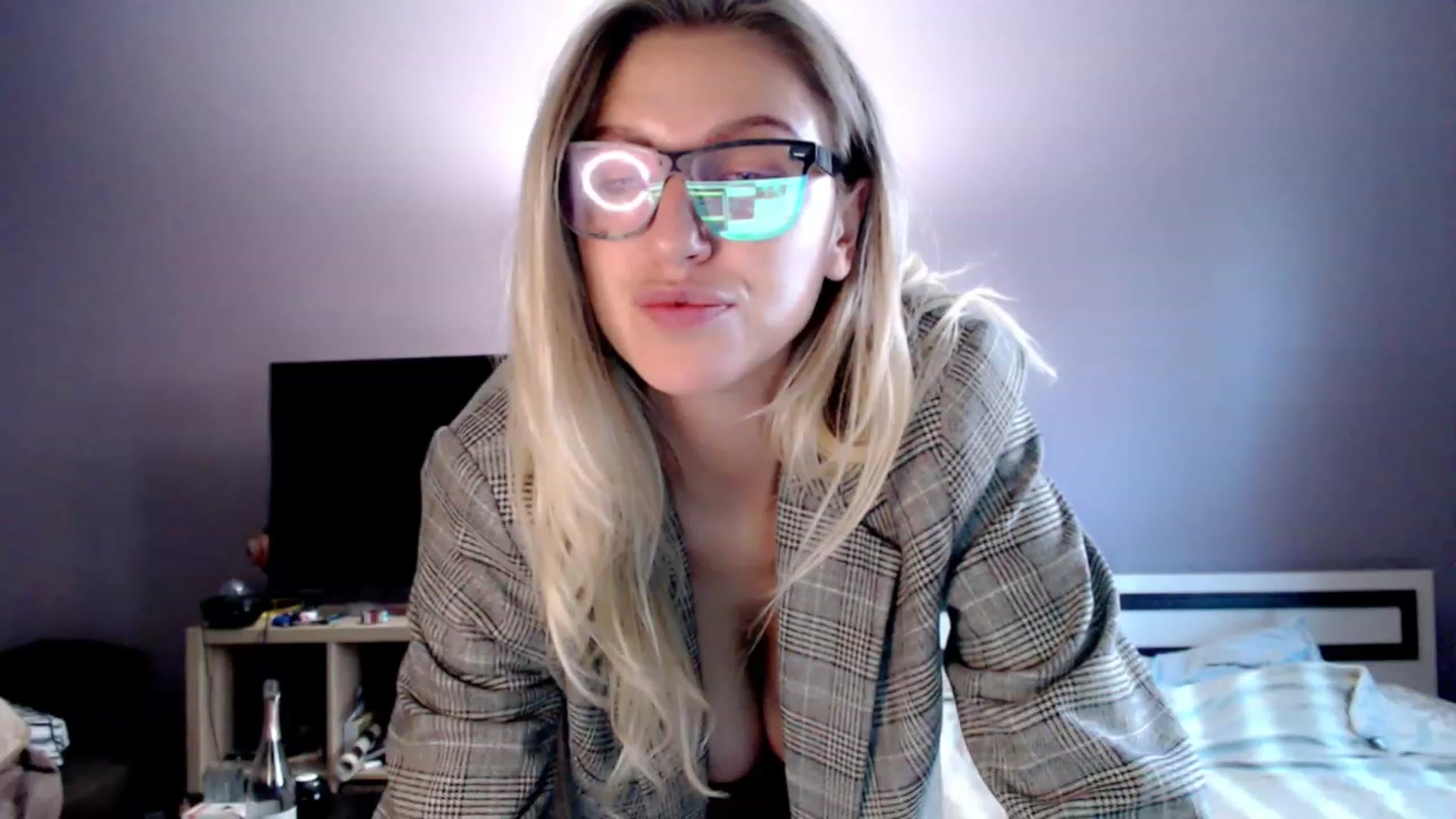 Gallery image thumbnail from VivicaCoke's myfreecams stream on, 11/26/2022, 10:57 image 9 of 20