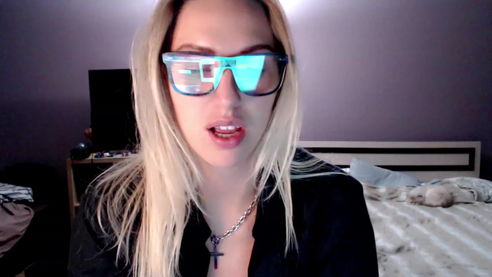 Gallery image thumbnail from VivicaCoke's myfreecams stream on, 11/28/2022, 16:58 image 18 of 20
