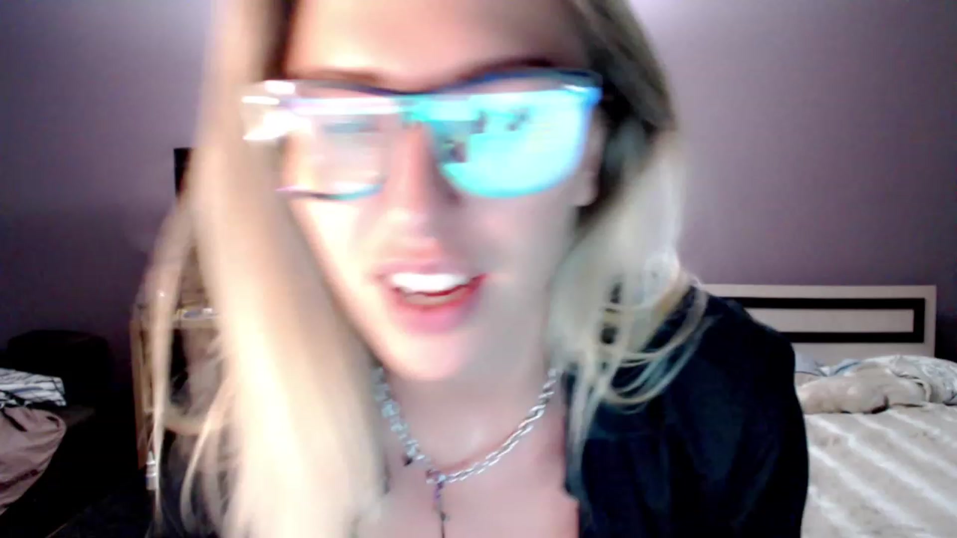 Gallery image thumbnail from VivicaCoke's myfreecams stream on, 11/28/2022, 18:13 image 8 of 20