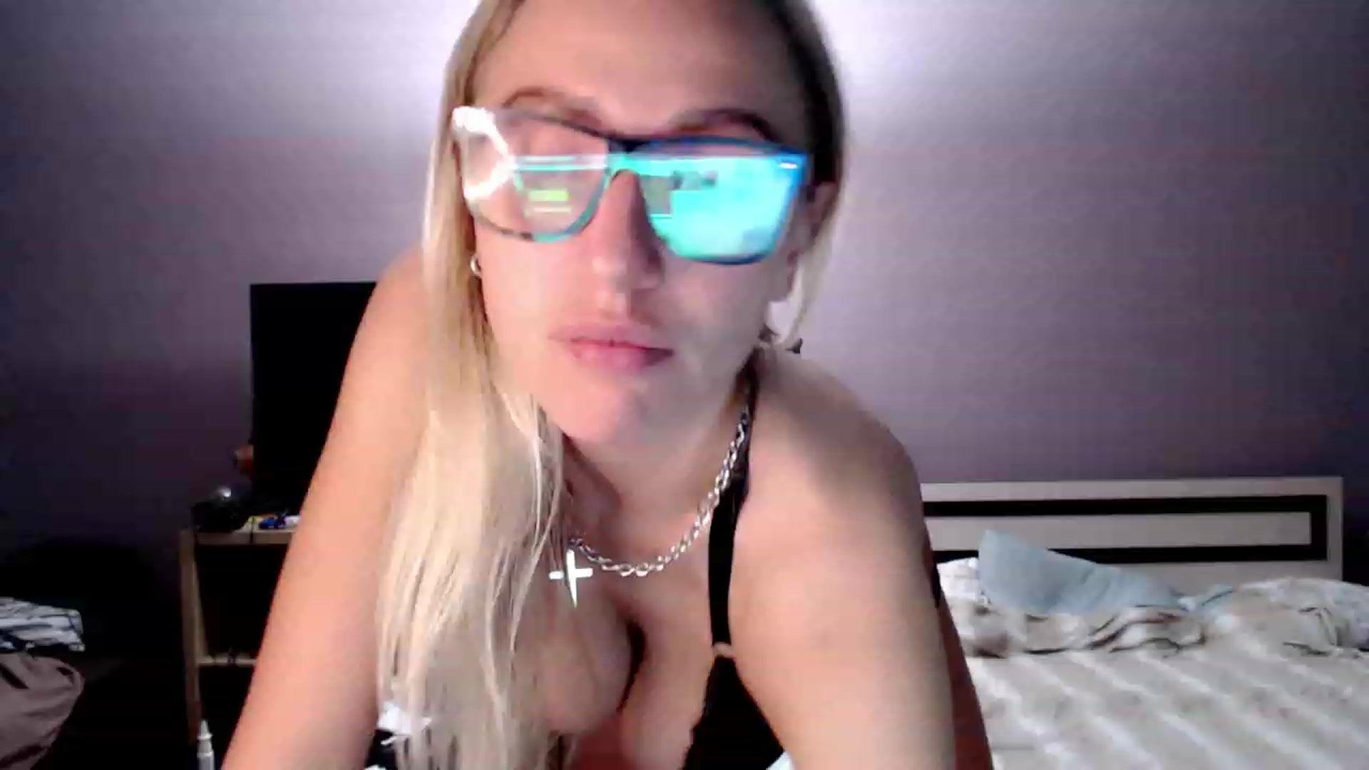 Gallery image thumbnail from VivicaCoke's myfreecams stream on, 11/28/2022, 20:22 image 11 of 20