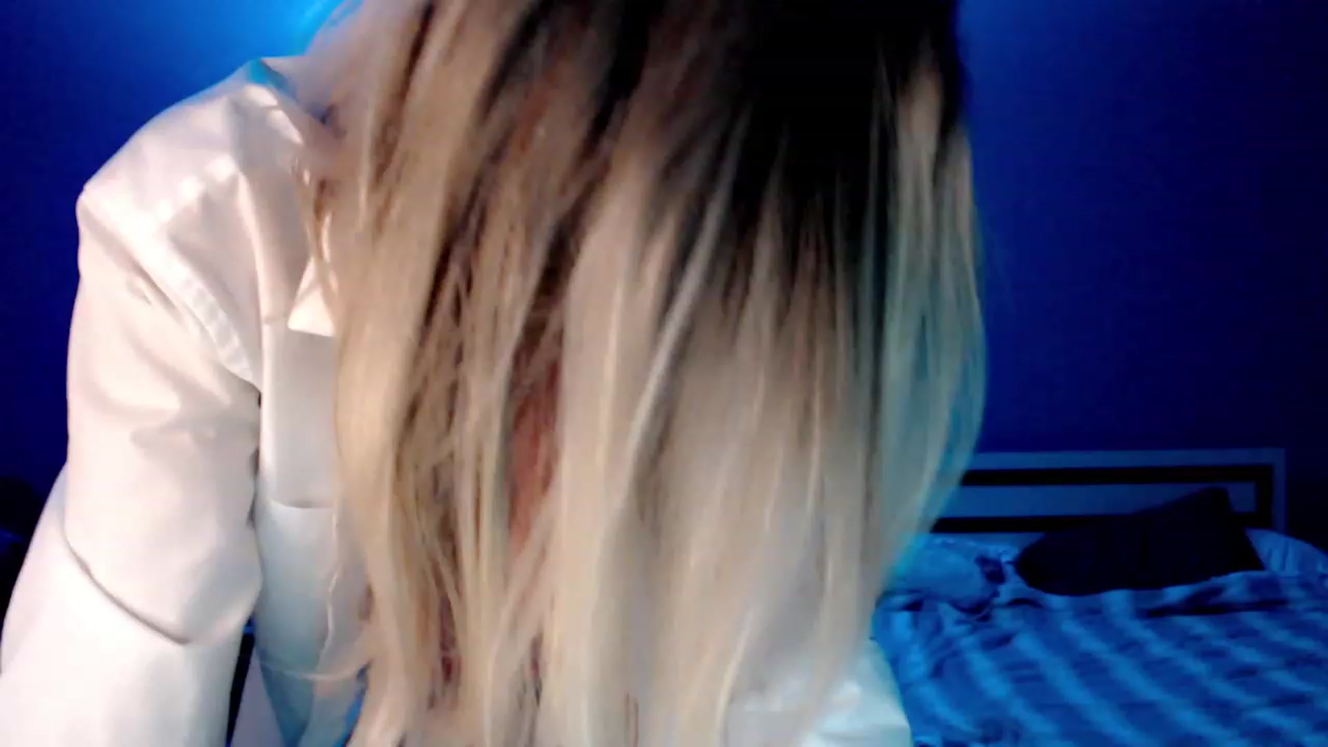 Gallery image thumbnail from VivicaCoke's myfreecams stream on, 12/07/2022, 18:10 image 5 of 20