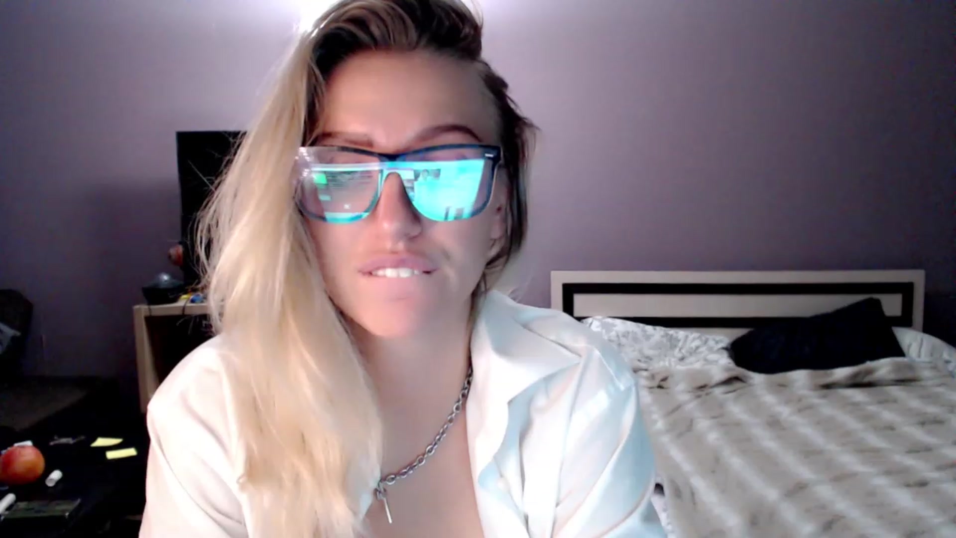 Gallery image thumbnail from VivicaCoke's myfreecams stream on, 12/07/2022, 20:07 image 5 of 20