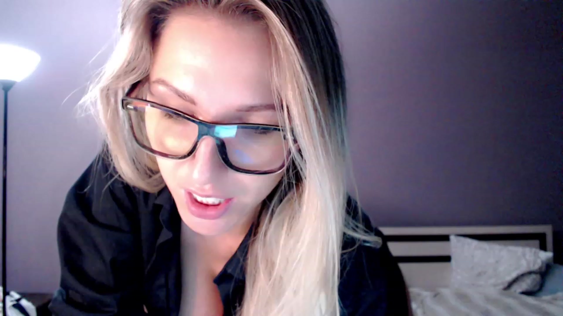 Gallery image thumbnail from VivicaCoke's myfreecams stream on, 12/11/2022, 15:09 image 9 of 20