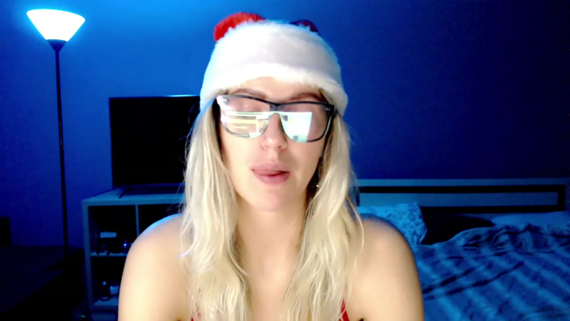 Gallery image thumbnail from VivicaCoke's myfreecams stream on, 12/28/2022, 20:47 image 17 of 20