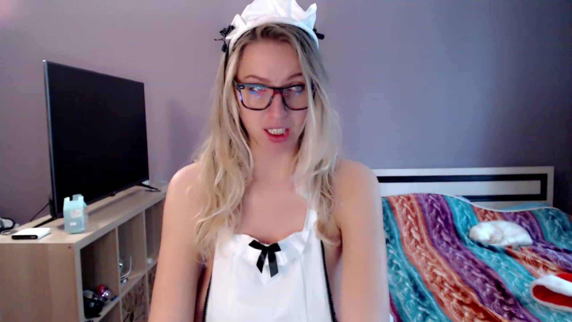 Gallery image thumbnail from VivicaCoke's myfreecams stream on, 01/07/2023, 10:40 image 17 of 20