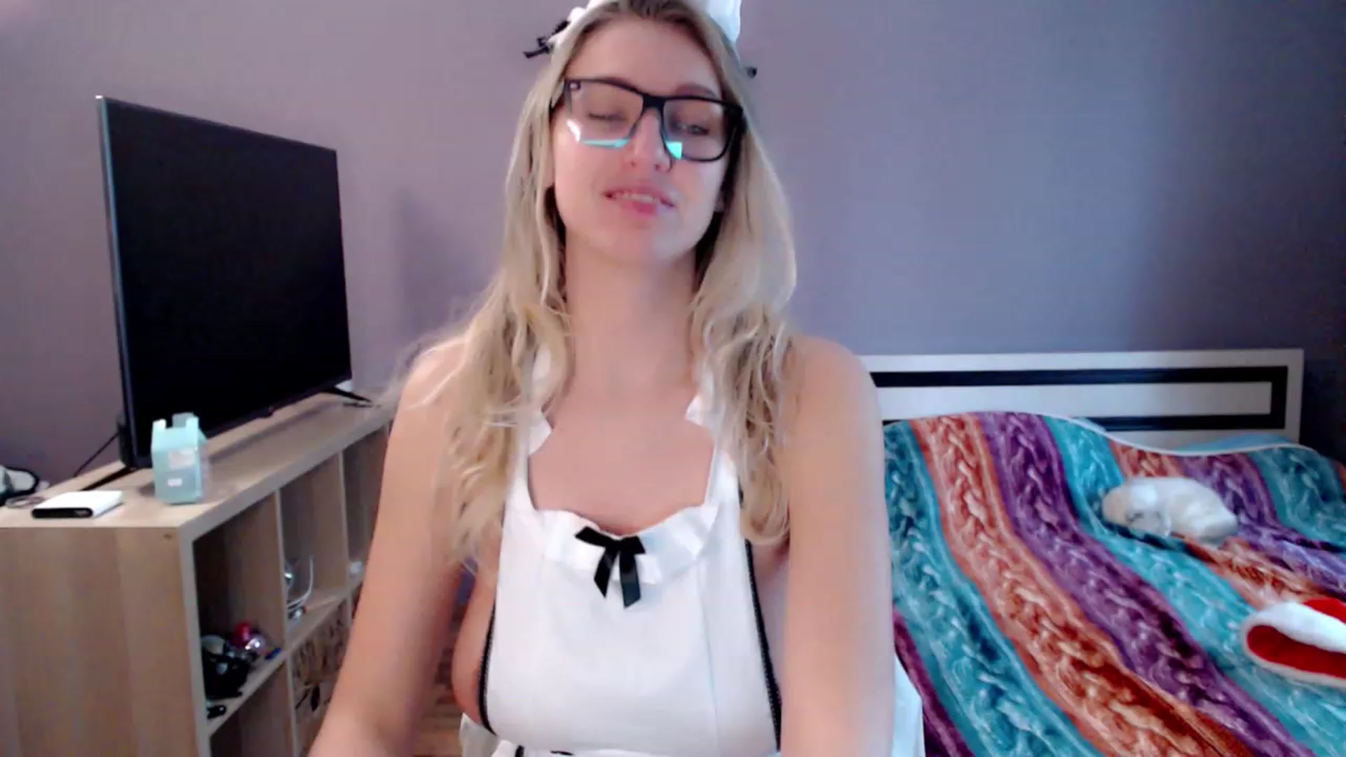 Gallery image thumbnail from VivicaCoke's myfreecams stream on, 01/07/2023, 10:40 image 15 of 20